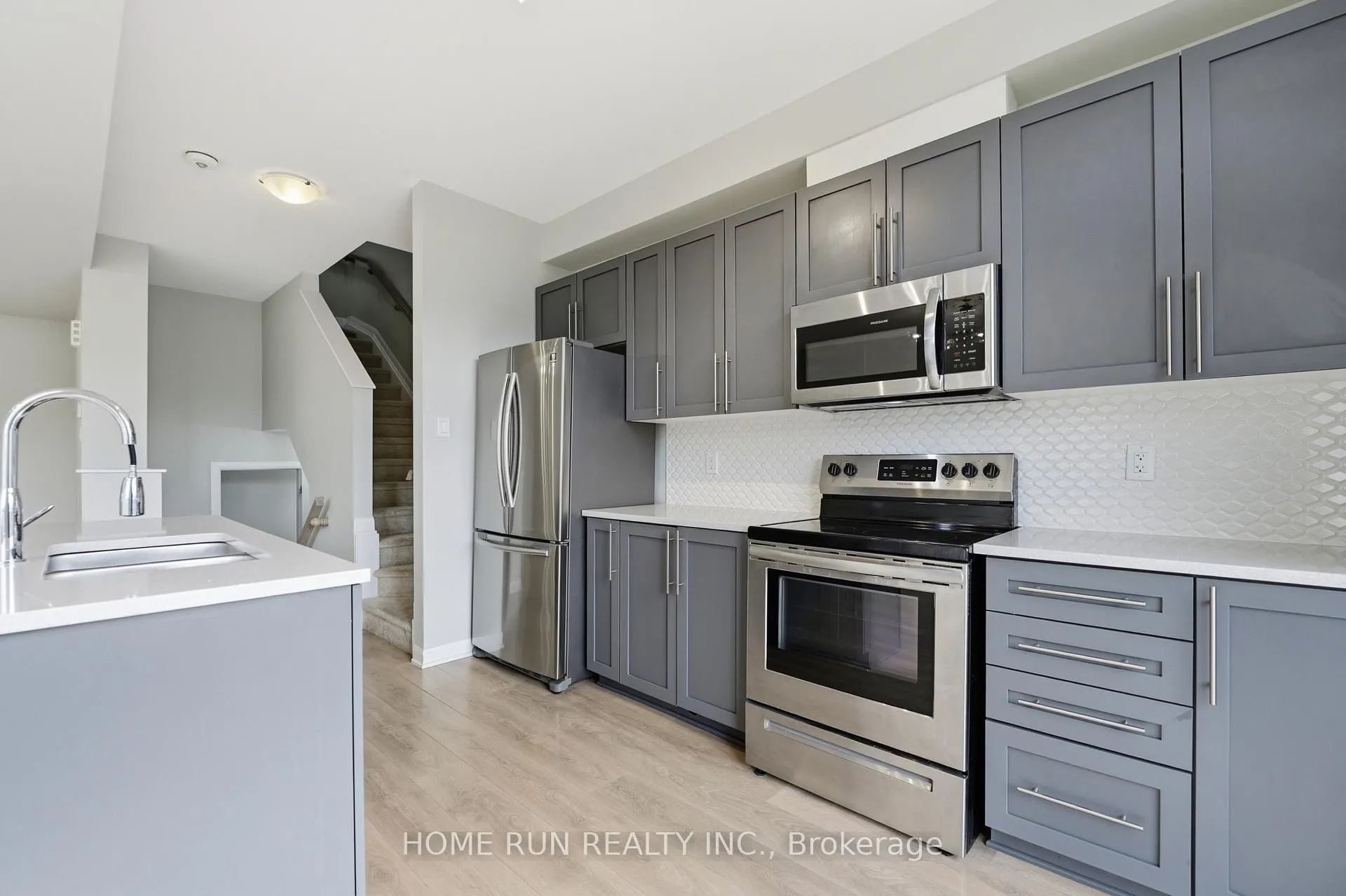 Photo 17 of 60 Teelin Circle, Ottawa, Barrhaven - Half Moon Bay — HOMEH
