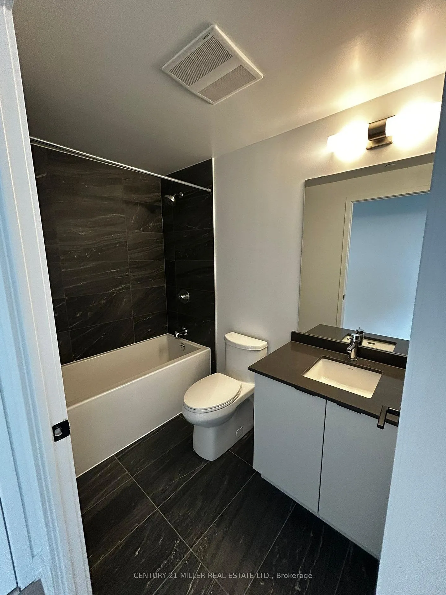 Photo 6 of Unit 701, 2075 Lakeshore Road, Burlington, Brant — HOMEH