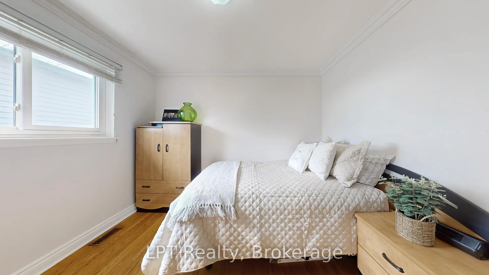Photo 11 of 23 Gorsey Square, Scarborough, Malvern — HOMEH