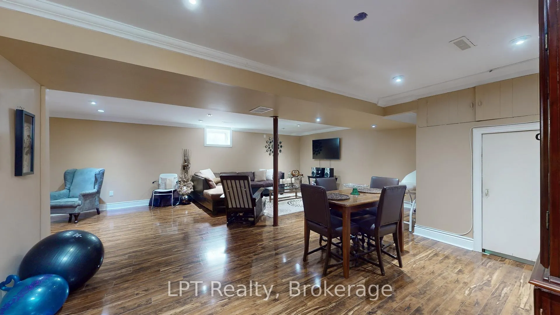 Photo 16 of 23 Gorsey Square, Scarborough, Malvern — HOMEH