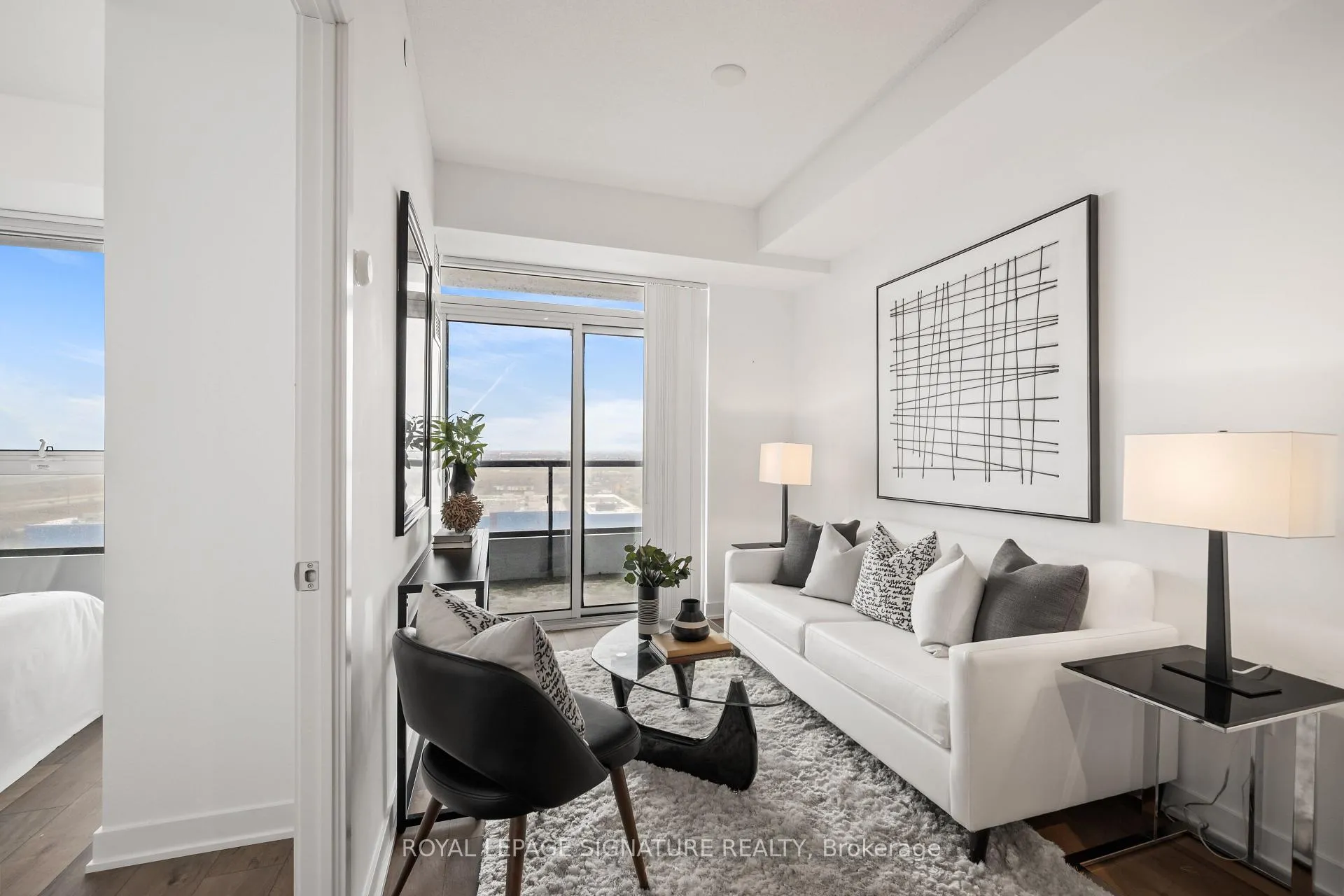 Photo 9 of Unit 1101, 60 Honeycrisp Crescent, Vaughan, Vaughan Corporate Centre — HOMEH