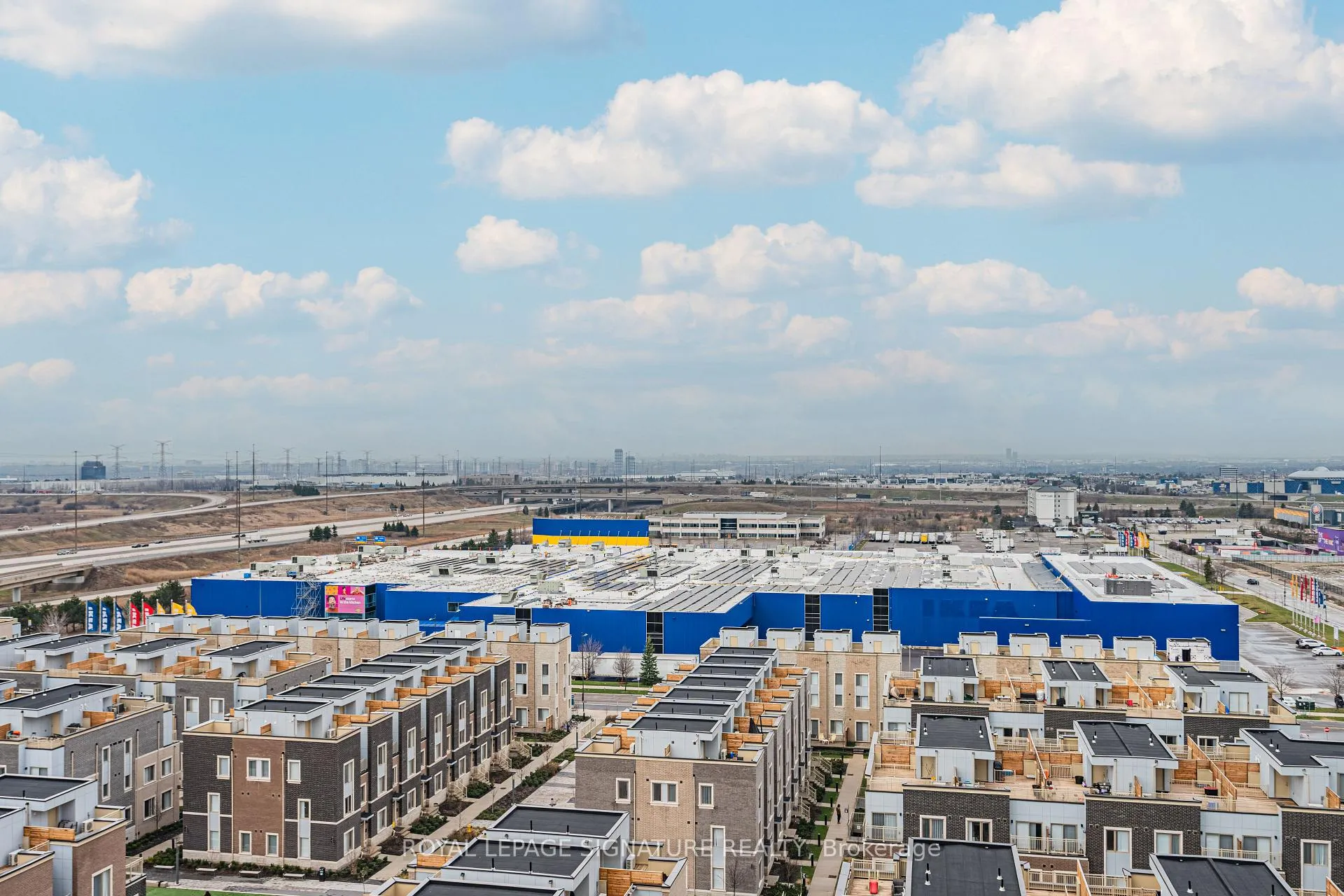 Photo 22 of Unit 1101, 60 Honeycrisp Crescent, Vaughan, Vaughan Corporate Centre — HOMEH