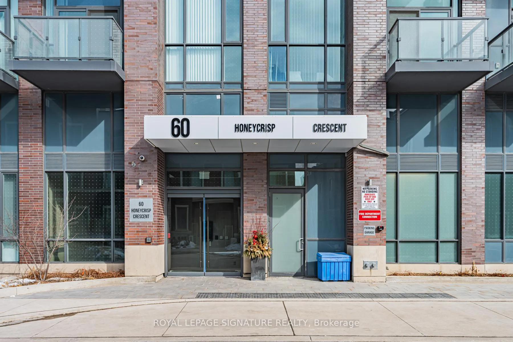 Photo 26 of Unit 1101, 60 Honeycrisp Crescent, Vaughan, Vaughan Corporate Centre — HOMEH