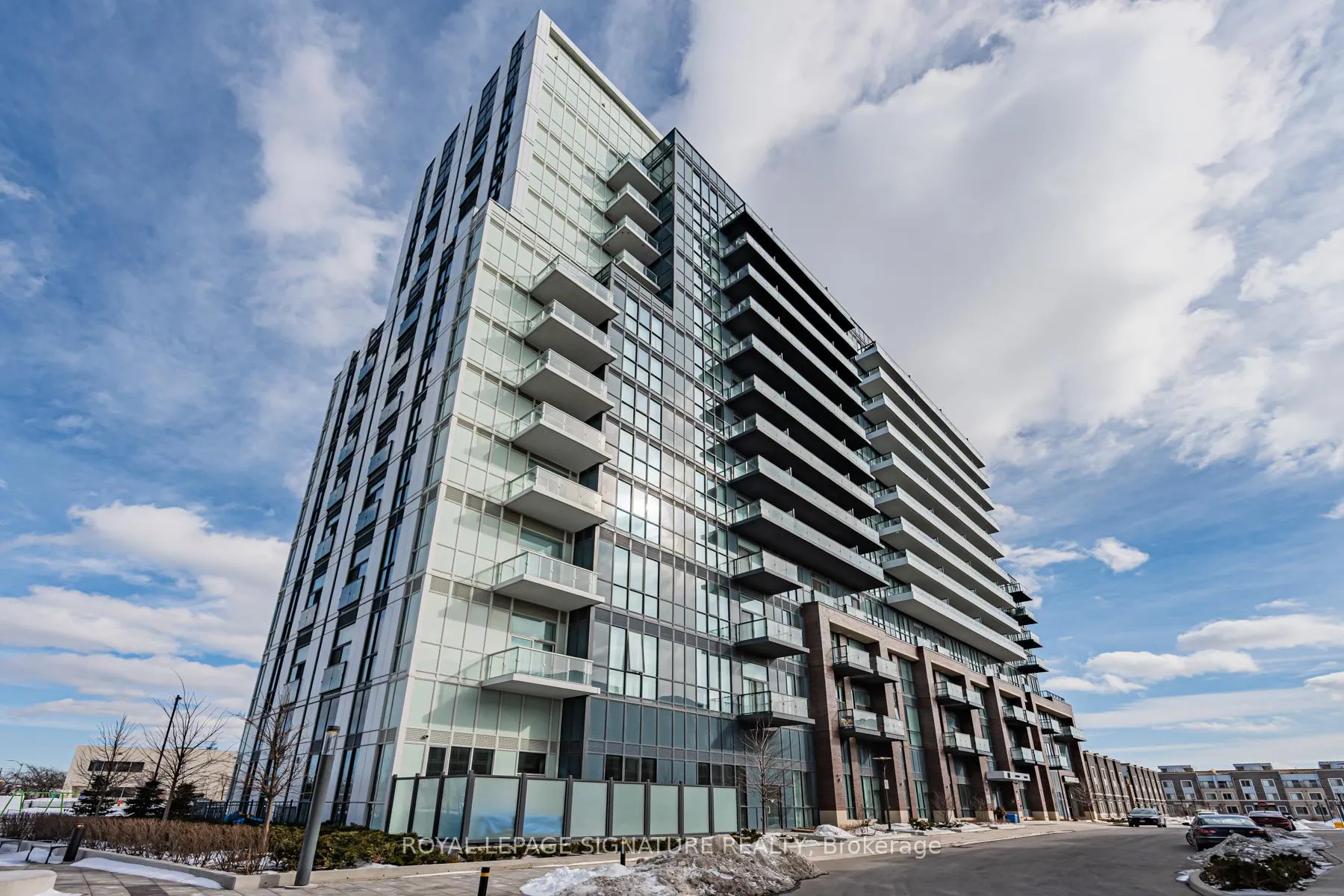 Photo 27 of Unit 1101, 60 Honeycrisp Crescent, Vaughan, Vaughan Corporate Centre — HOMEH