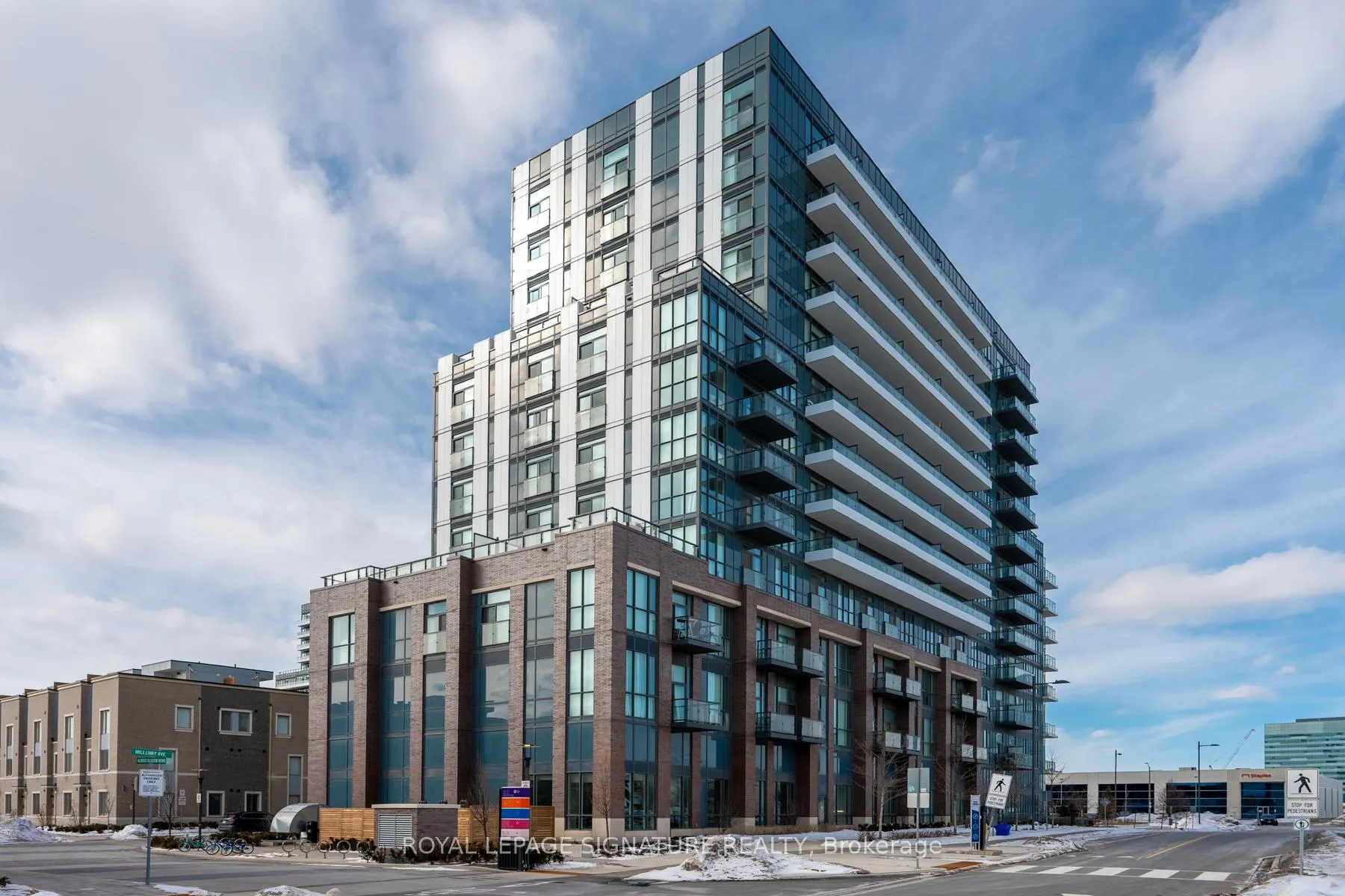 Photo 28 of Unit 1101, 60 Honeycrisp Crescent, Vaughan, Vaughan Corporate Centre — HOMEH