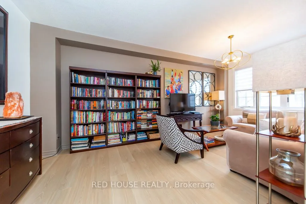 Photo 3 of 12 Naylor Lane, Ajax, South East — HOMEH