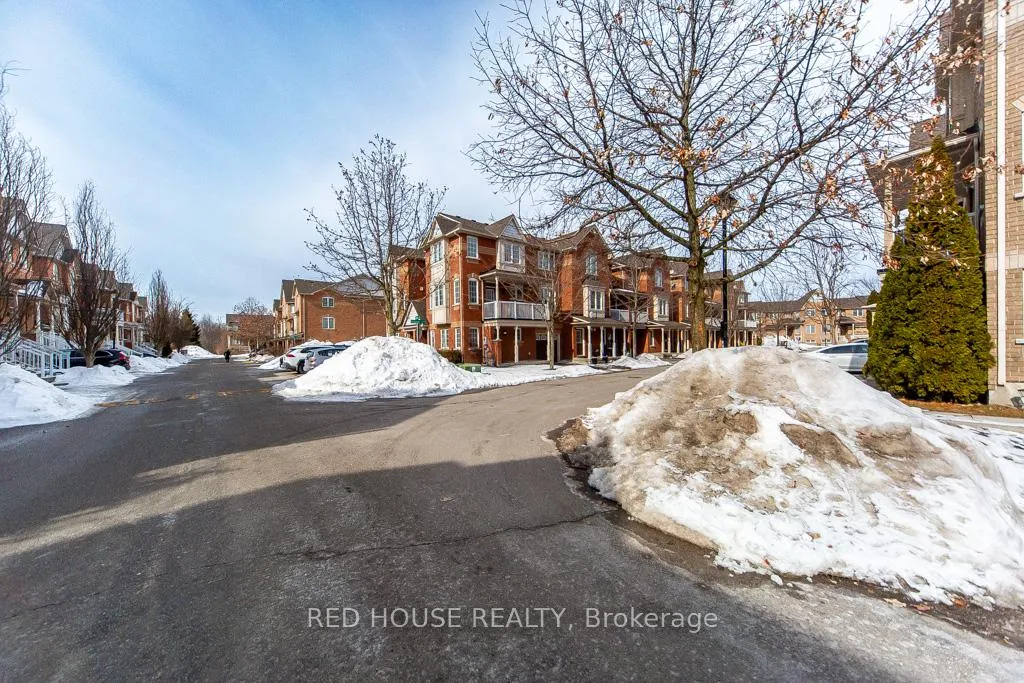 Photo 25 of 12 Naylor Lane, Ajax, South East — HOMEH
