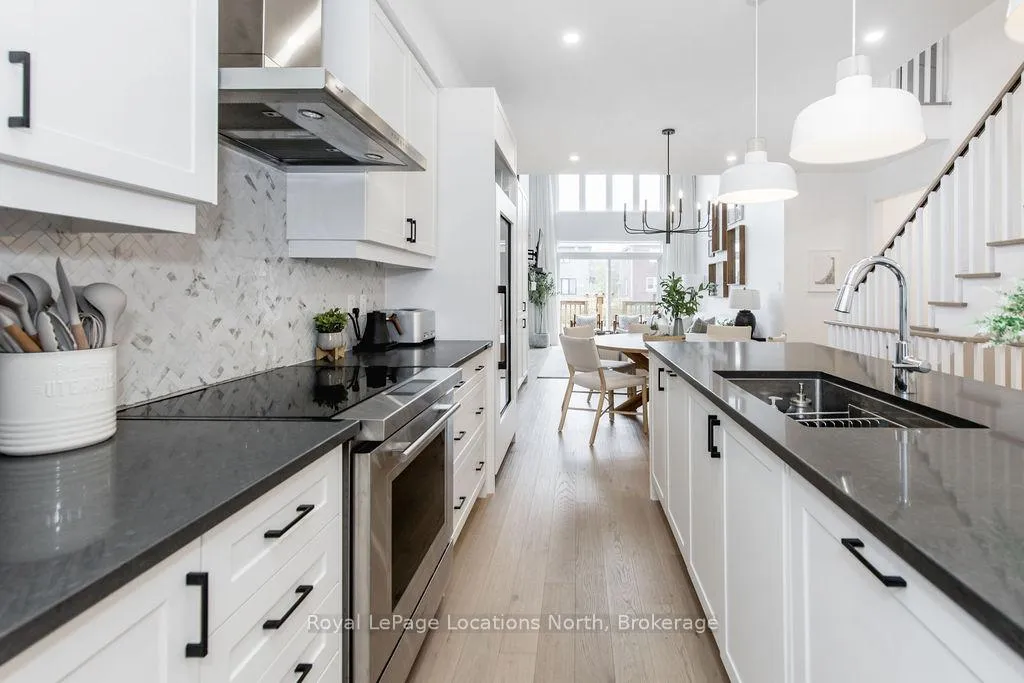 Photo 7 of 36 Simona Avenue, Wasaga Beach — HOMEH