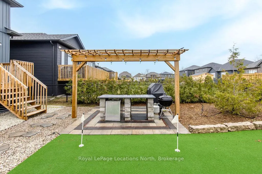 Photo 47 of 36 Simona Avenue, Wasaga Beach — HOMEH