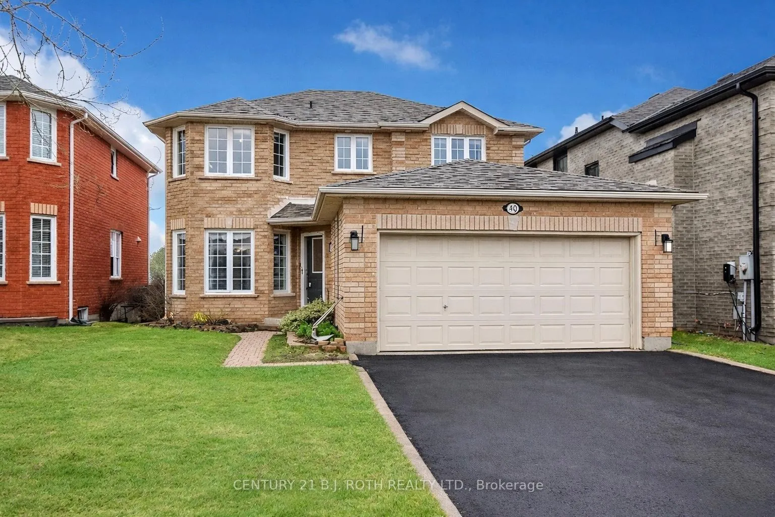 Photo 1 of 30 Black Willow Drive, Barrie, Holly — HOMEH