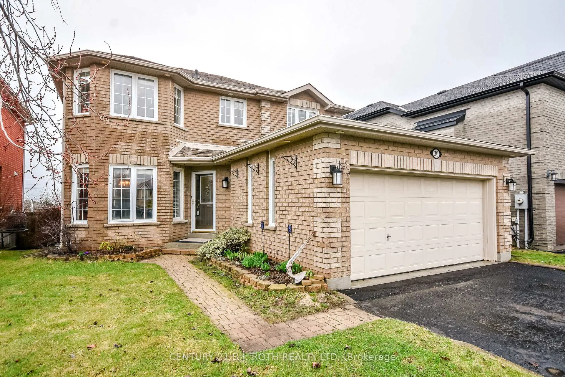 Photo 2 of 30 Black Willow Drive, Barrie, Holly — HOMEH