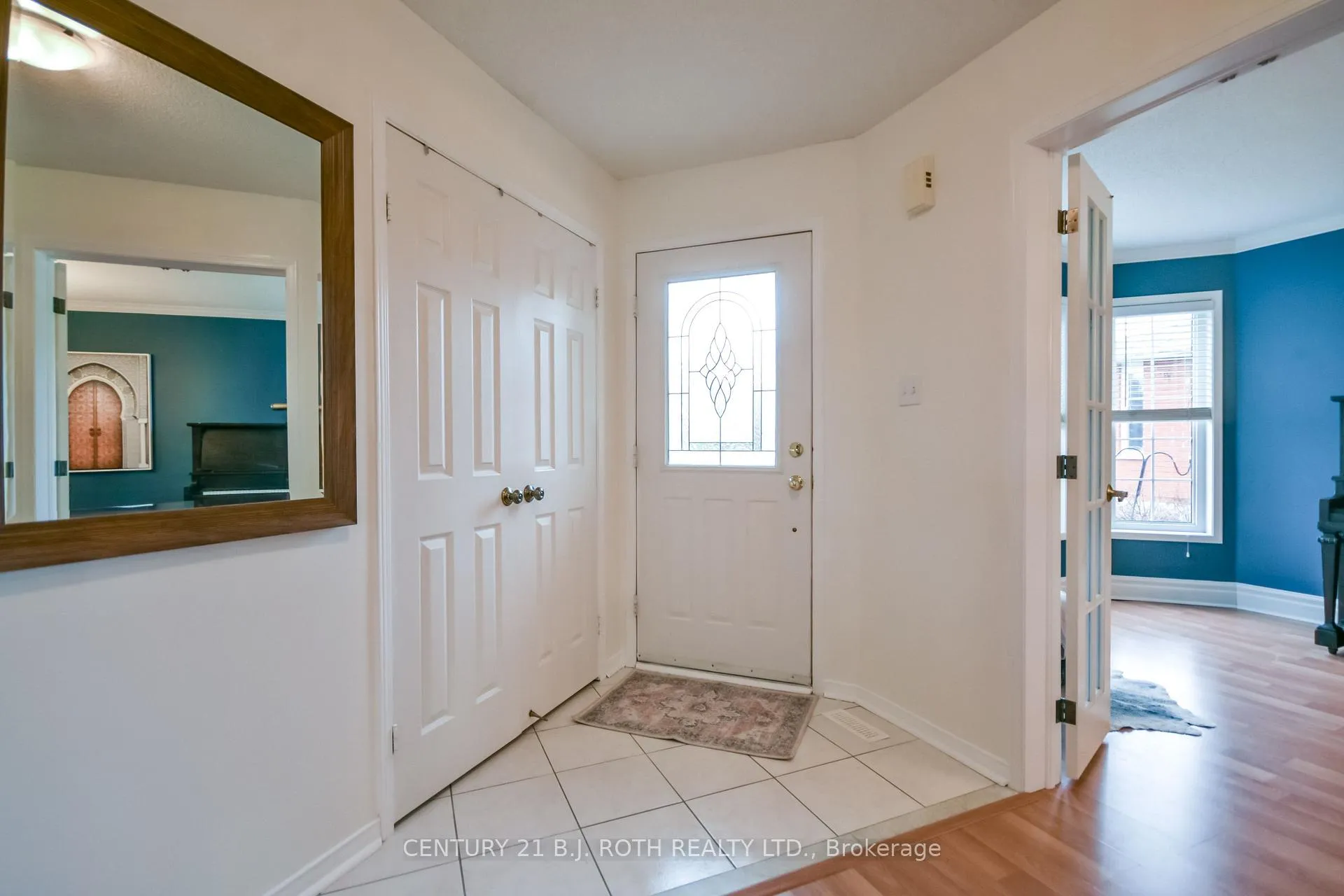 Photo 3 of 30 Black Willow Drive, Barrie, Holly — HOMEH