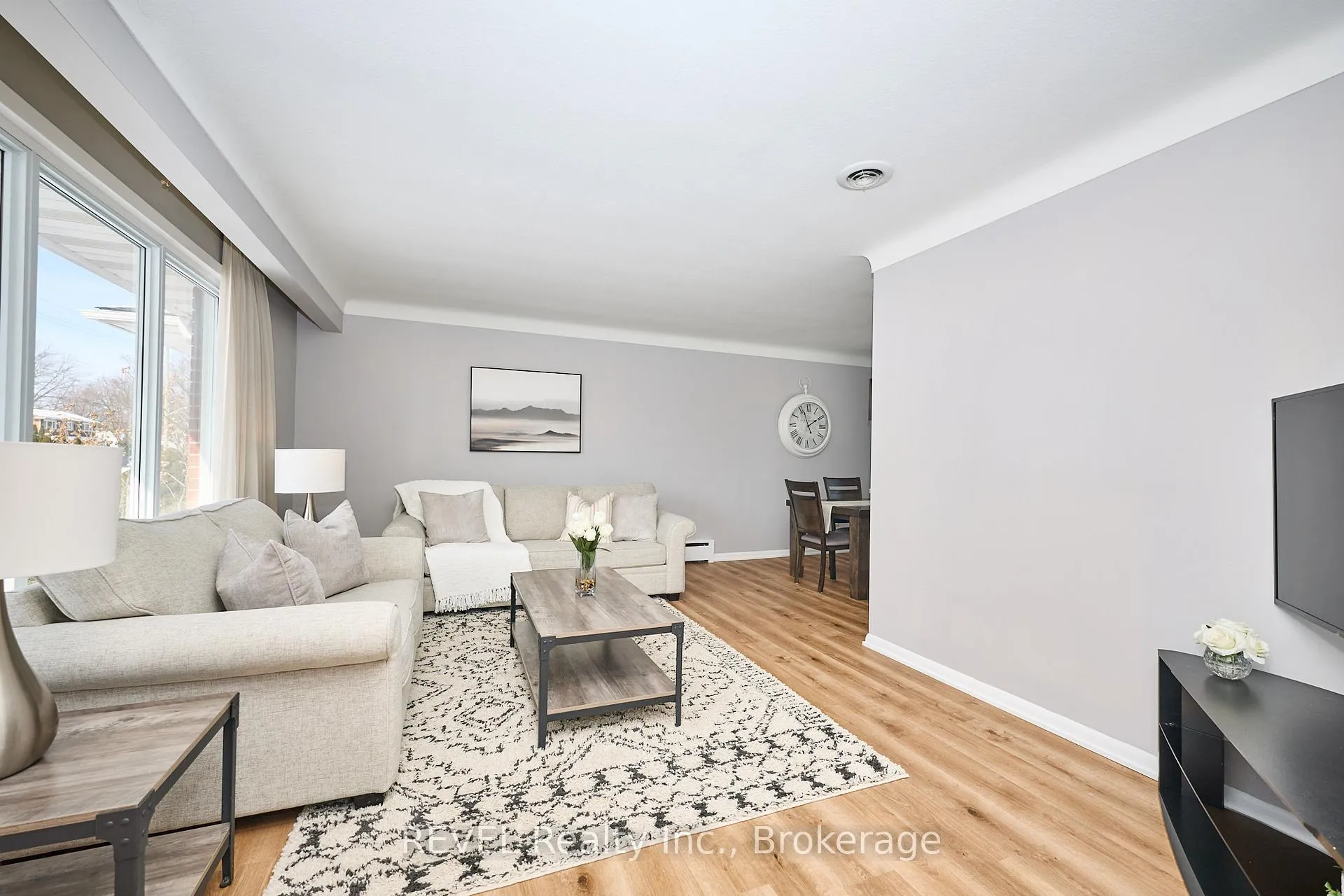 Photo 7 of 190 Willson Road, Welland, Prince Charles — HOMEH