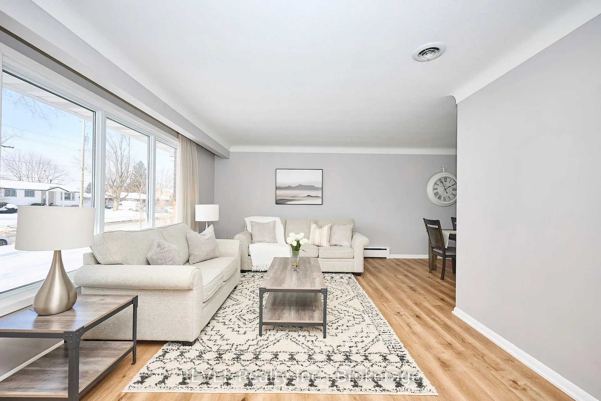 Photo 8 of 190 Willson Road, Welland, Prince Charles — HOMEH