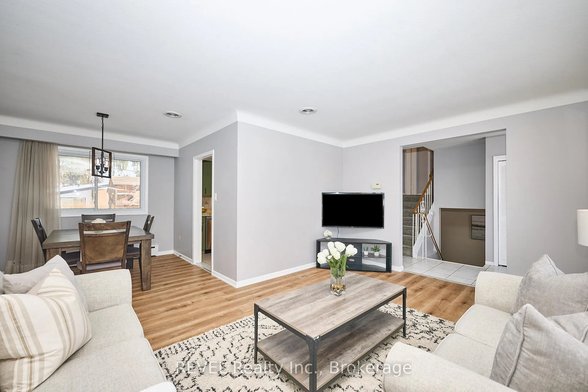 Photo 10 of 190 Willson Road, Welland, Prince Charles — HOMEH