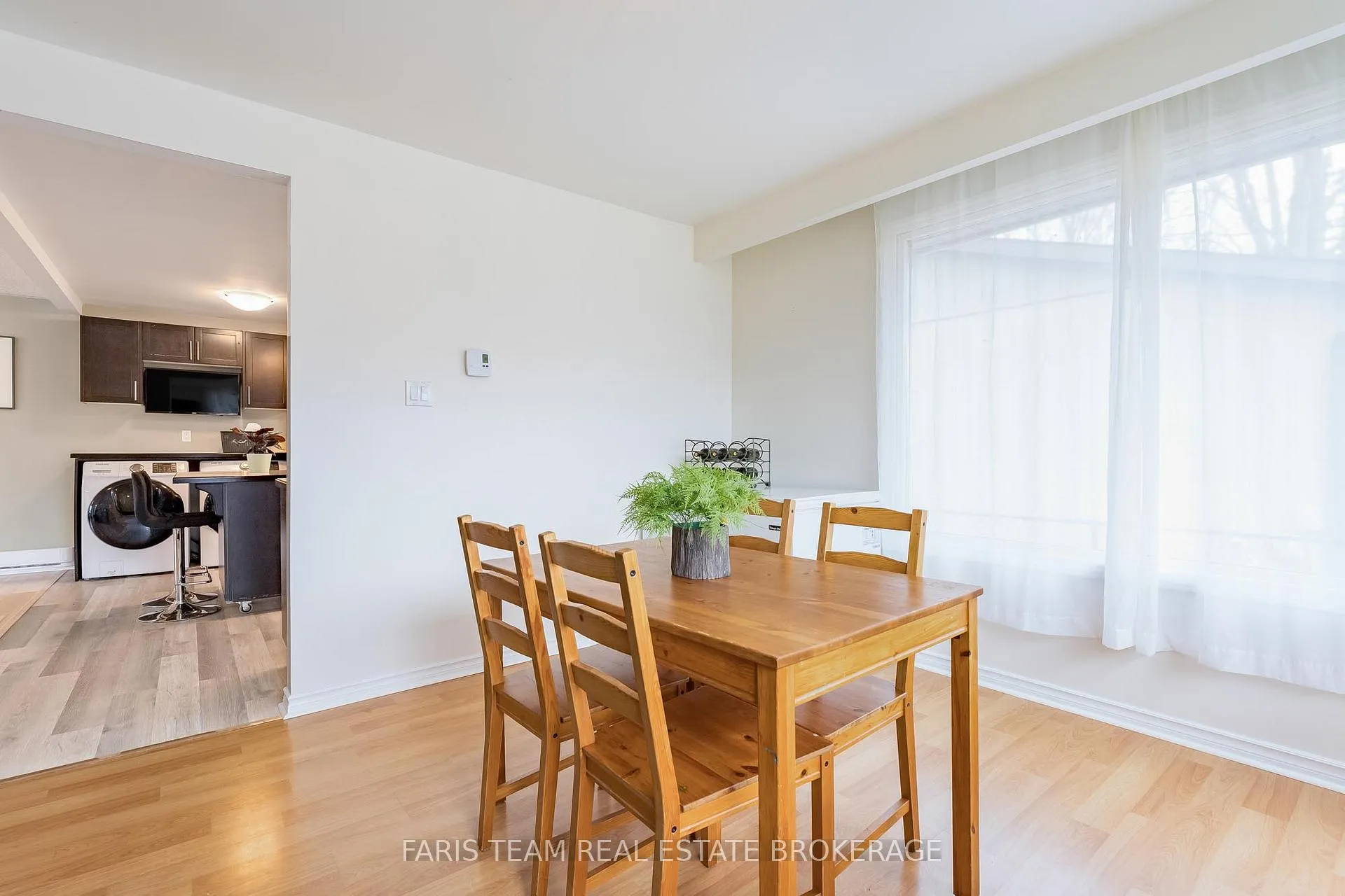 Photo 10 of 1120 Lindy Lane, Innisfil, Gilford — HOMEH