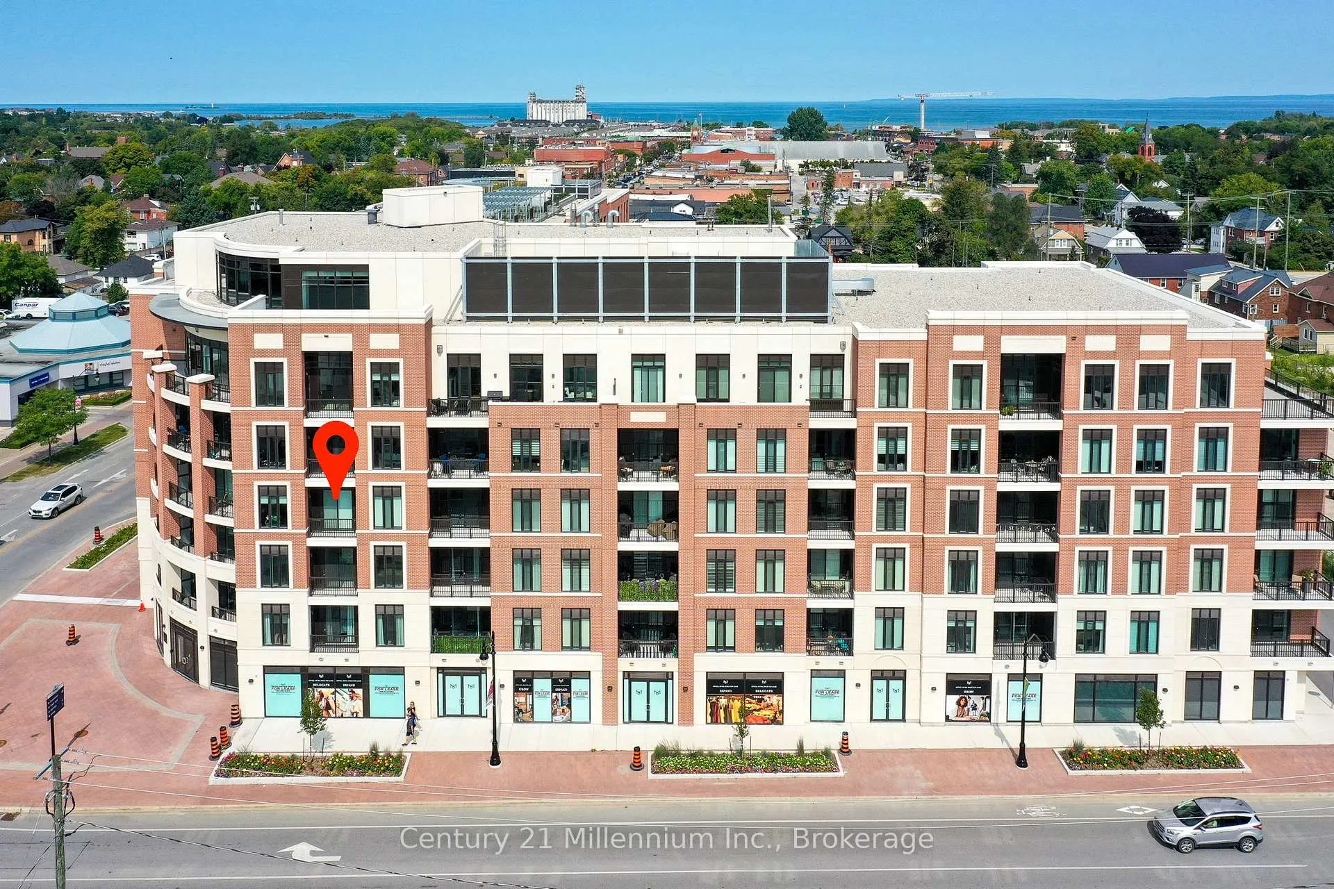 Front of Unit 410, 1 Hume Street