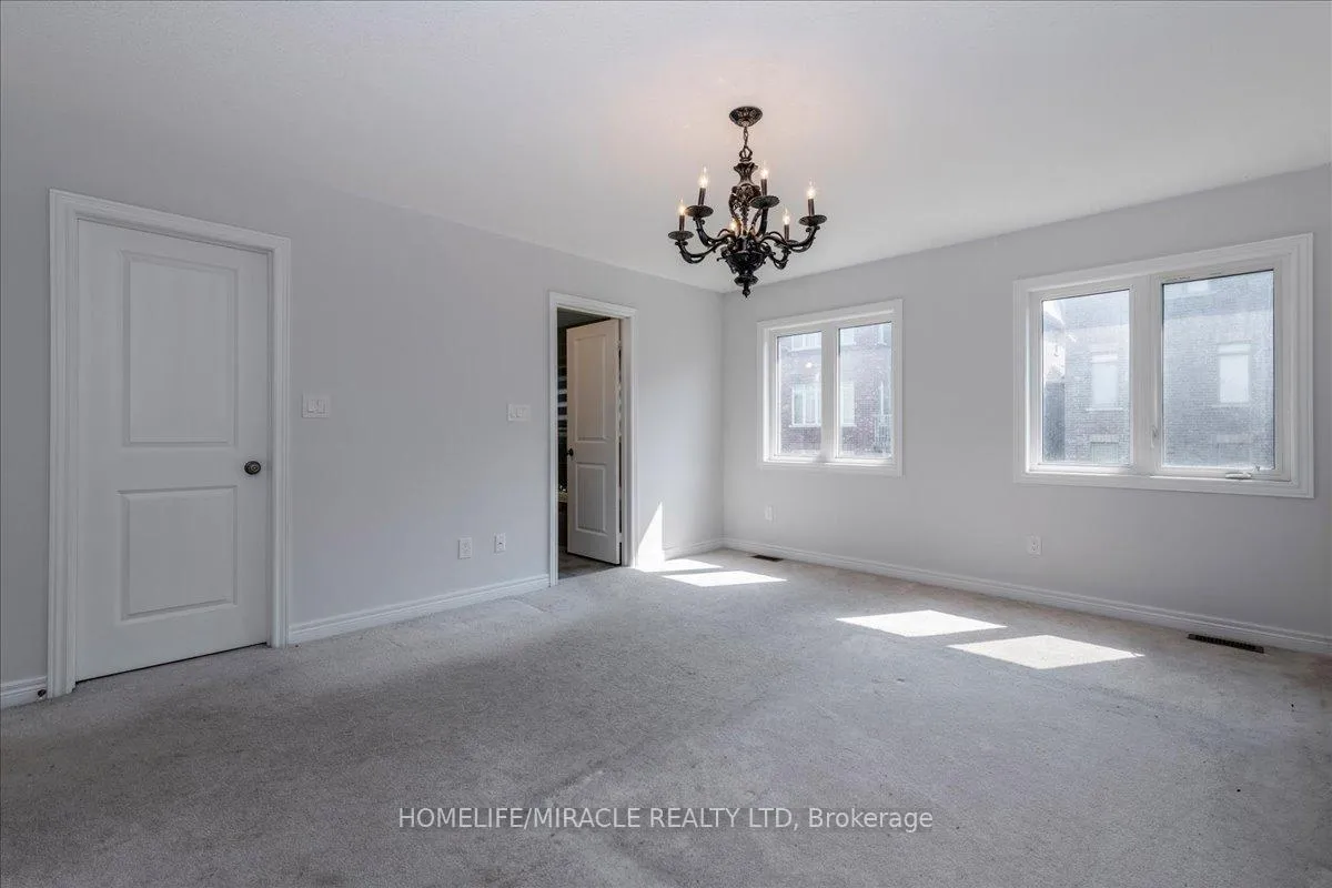 Photo 24 of 83 Willoughby Way, New Tecumseth, Alliston — HOMEH