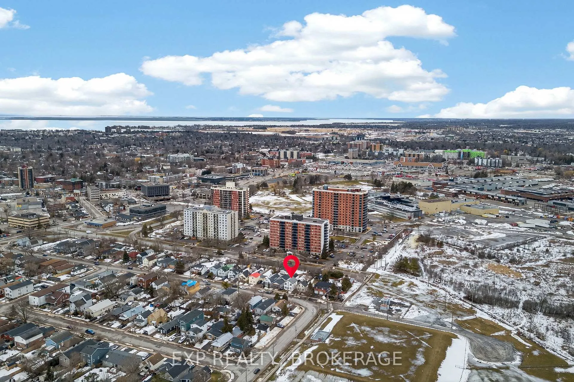 Photo 18 of 632 MacDonnell Street, Kingston, East of Sir John A. Blvd — HOMEH