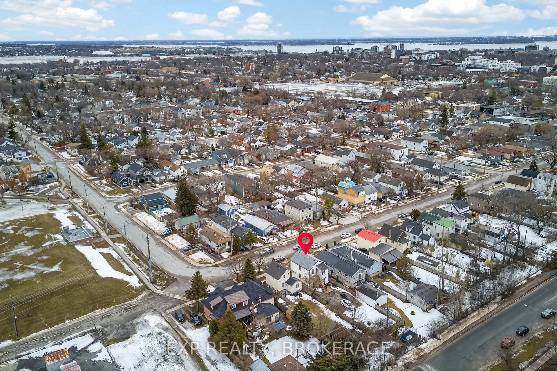 Photo 20 of 632 MacDonnell Street, Kingston, East of Sir John A. Blvd — HOMEH