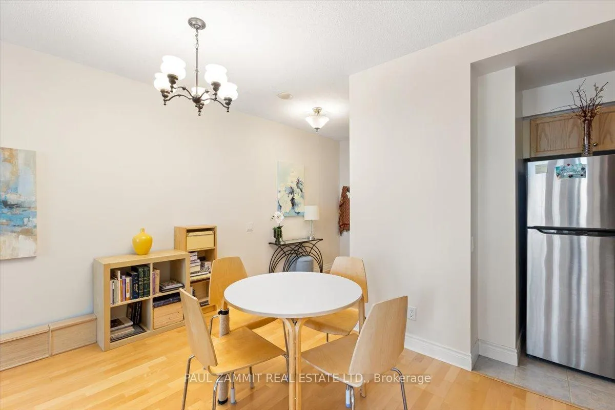 Photo 10 of Unit 101, 1 Clairtrell Road, North York, Willowdale East — HOMEH