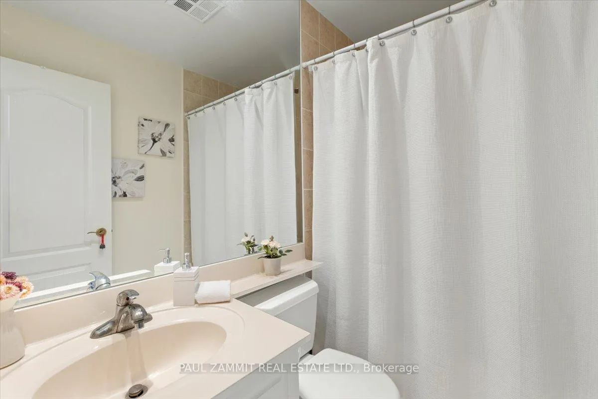 Photo 12 of Unit 101, 1 Clairtrell Road, North York, Willowdale East — HOMEH