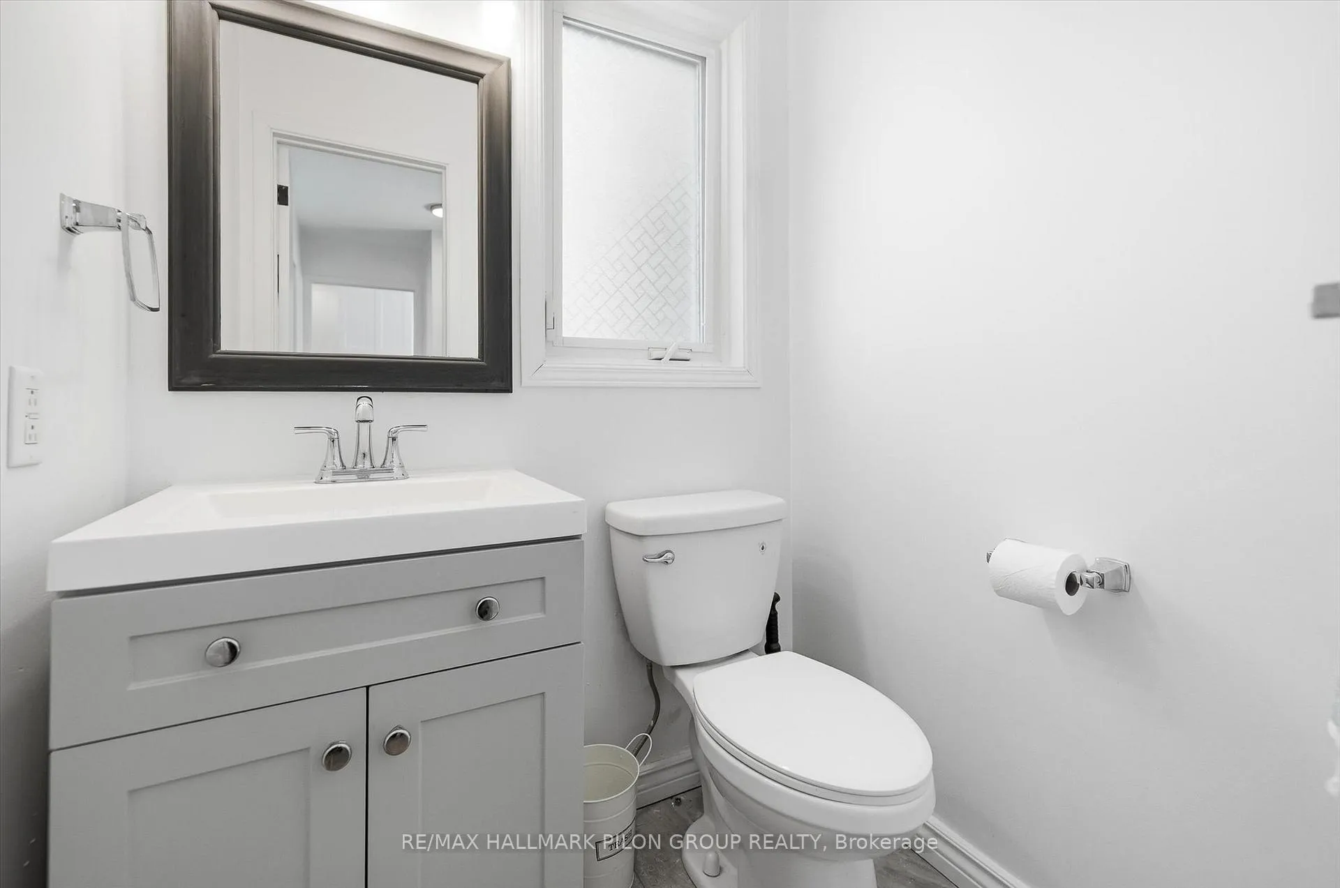 Photo 11 of 284 Mceachern Crescent, Ottawa, Bilberry Creek/Queenswood Heights — HOMEH