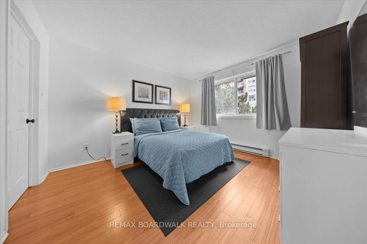 Photo 22 of Unit 412, 250 Brittany Drive, Ottawa, Viscount Alexander Park — HOMEH