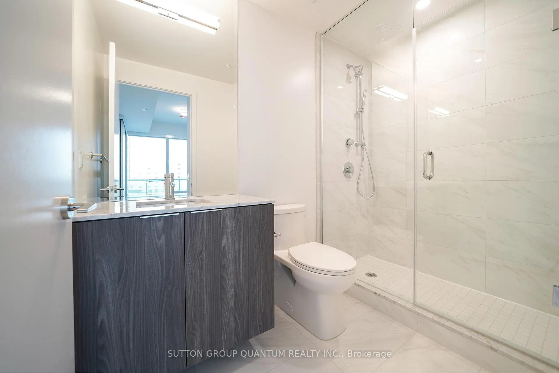 Photo 11 of Unit 912, 15 Queens Quay E, Toronto, Waterfront Communities — HOMEH