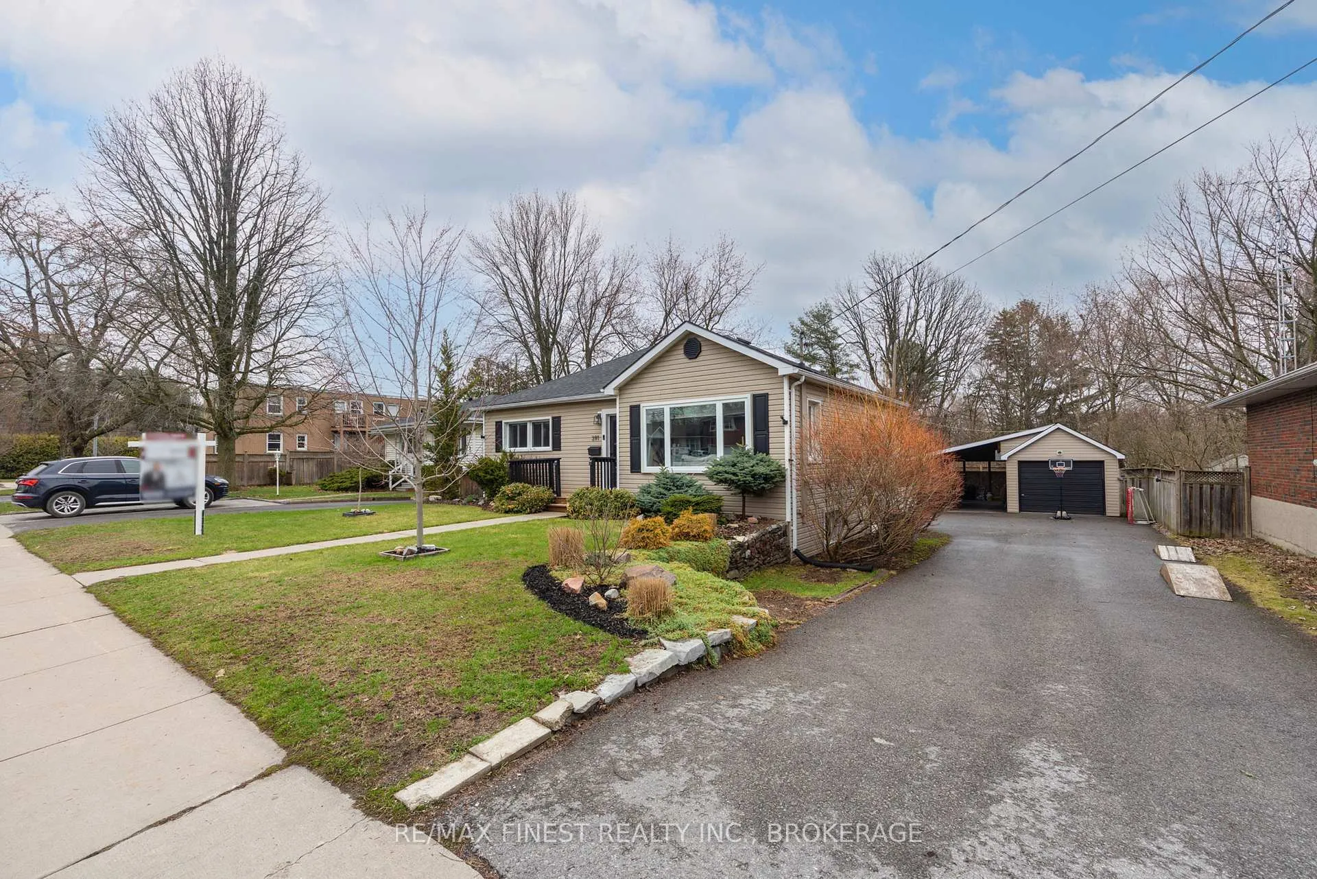 Photo 4 of 391 Mowat Avenue, Kingston, Central City West — HOMEH
