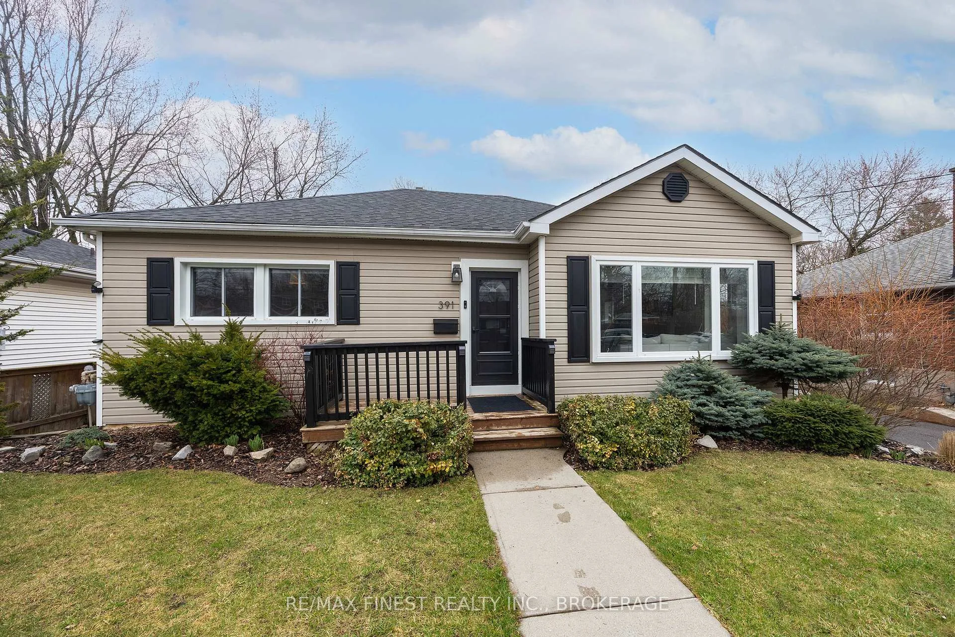 Photo 5 of 391 Mowat Avenue, Kingston, Central City West — HOMEH