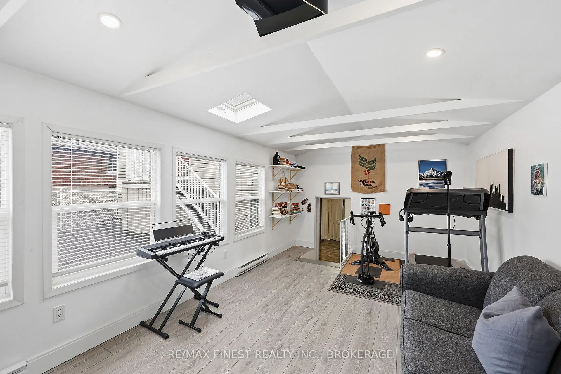 Photo 37 of 391 Mowat Avenue, Kingston, Central City West — HOMEH