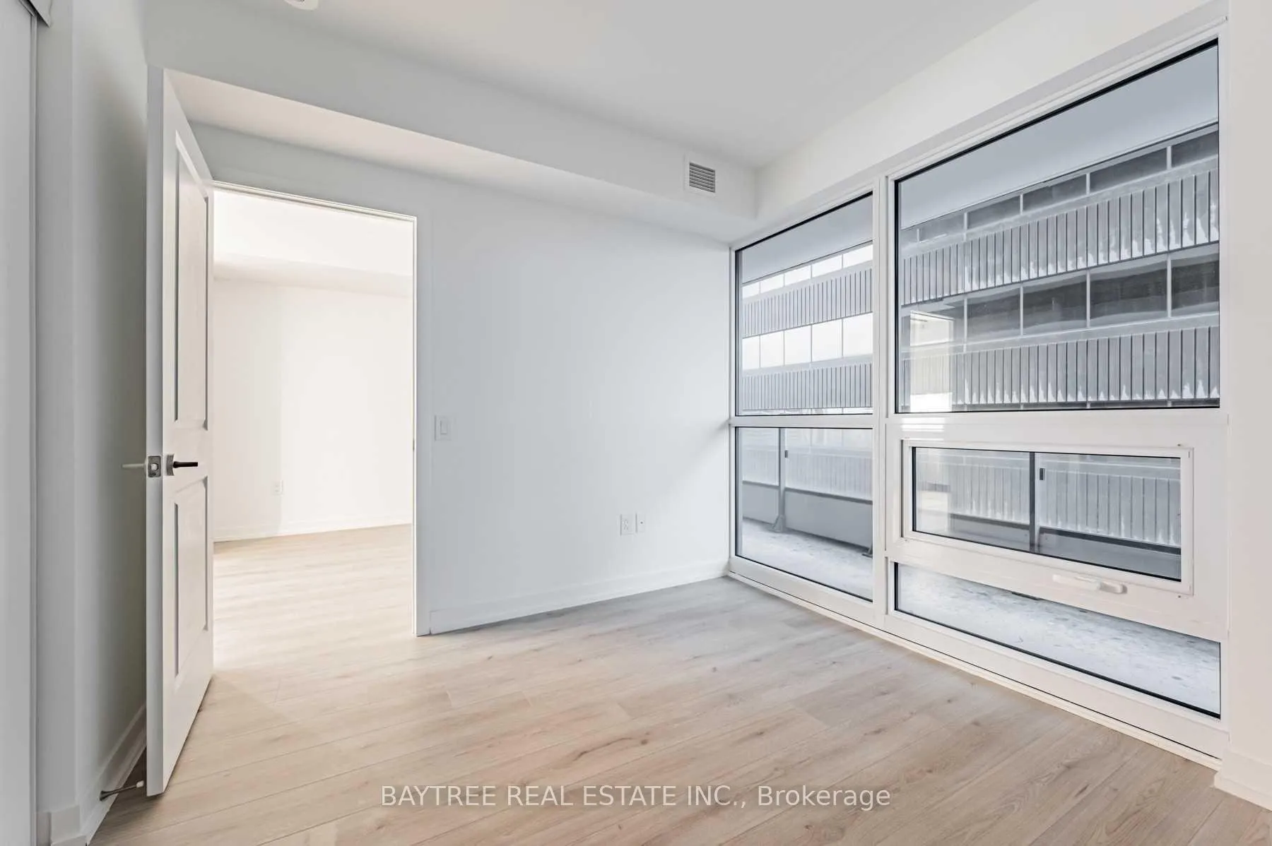 Photo 9 of Unit 1604, 395 Bloor St E Street E, Toronto, Cabbagetown-South St. James Town — HOMEH