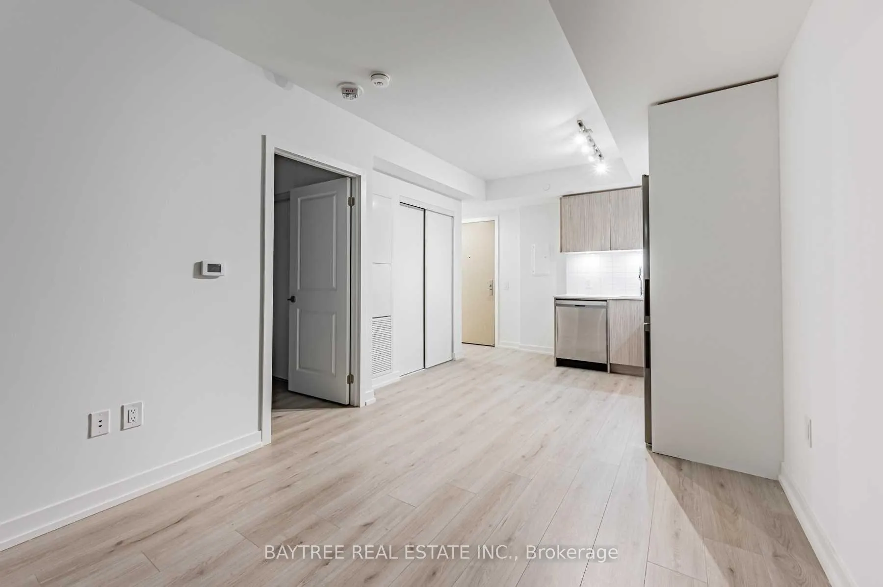 Photo 11 of Unit 1604, 395 Bloor St E Street E, Toronto, Cabbagetown-South St. James Town — HOMEH