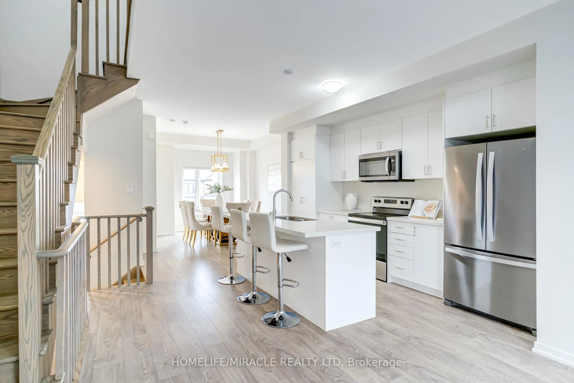 Photo 6 of 18 Queensland Crescent, Caledon, Bolton East — HOMEH