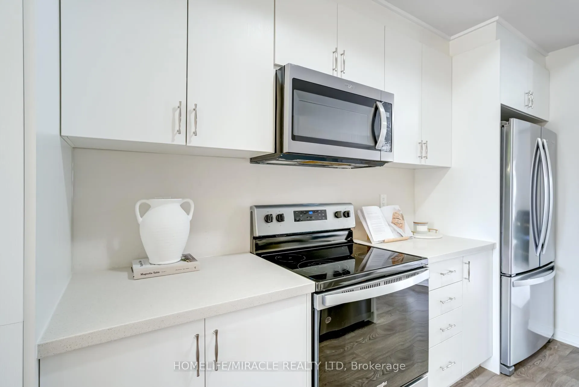 Photo 11 of 18 Queensland Crescent, Caledon, Bolton East — HOMEH