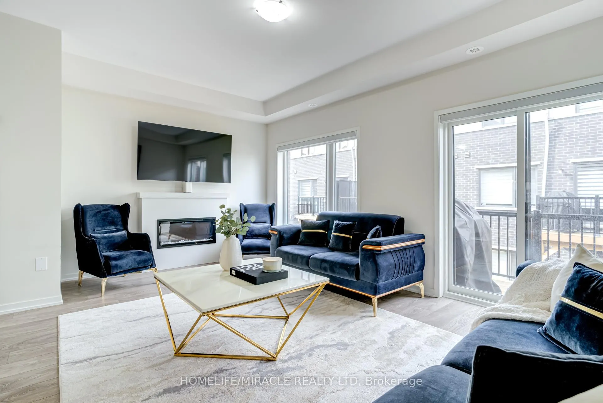 Photo 15 of 18 Queensland Crescent, Caledon, Bolton East — HOMEH