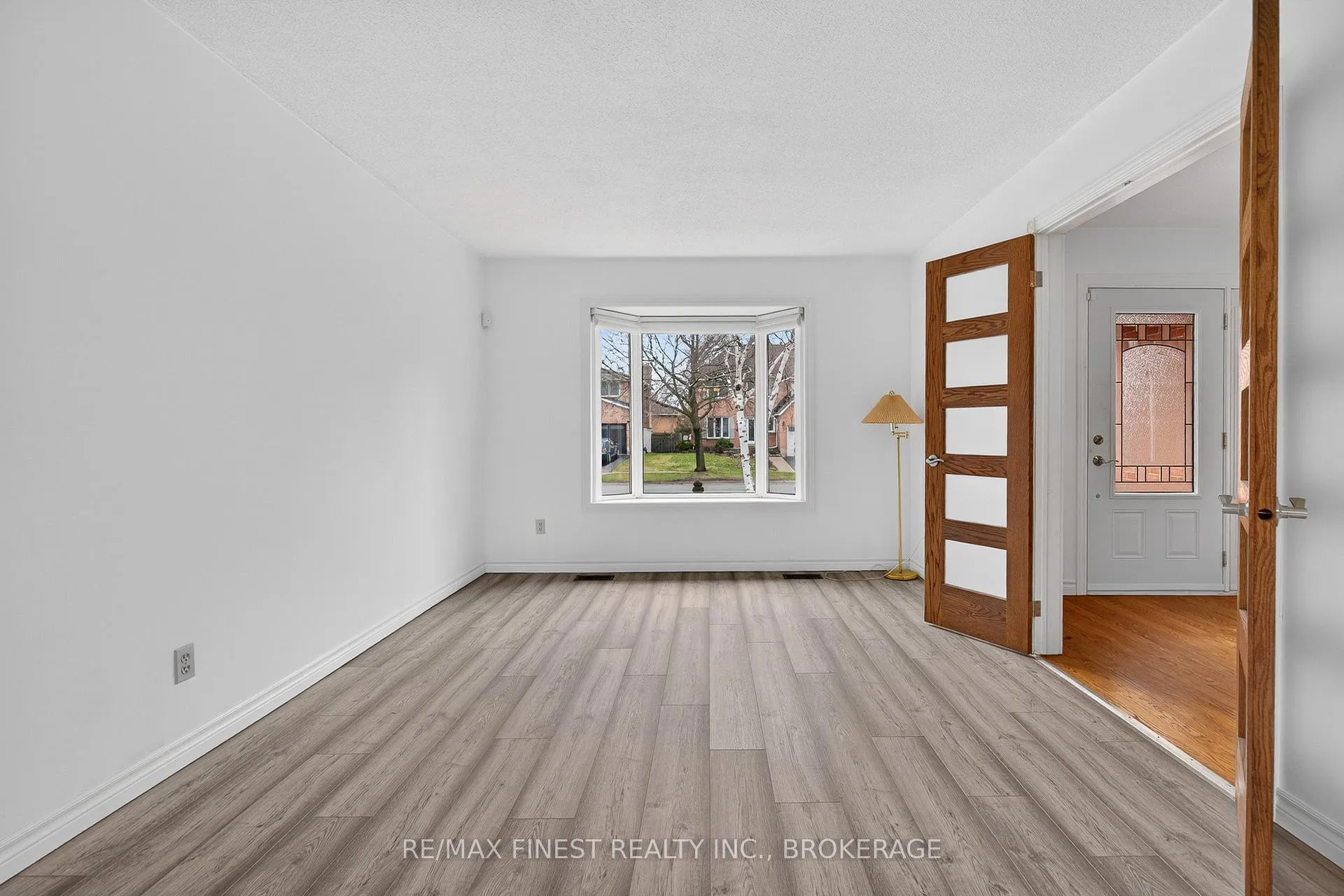 Photo 14 of 896 Ambleside Crescent, Kingston, North of Taylor-Kidd Blvd — HOMEH