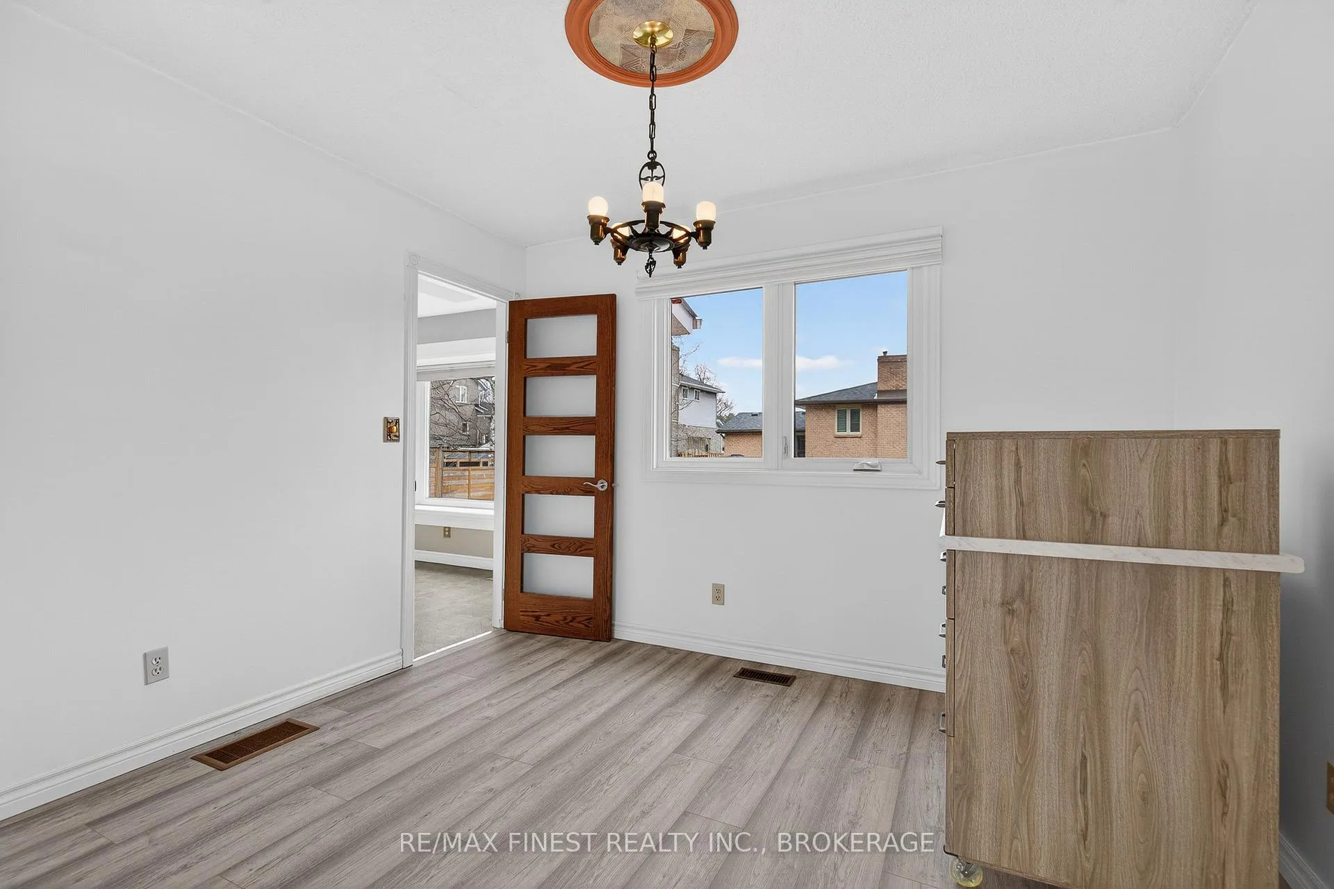 Photo 18 of 896 Ambleside Crescent, Kingston, North of Taylor-Kidd Blvd — HOMEH