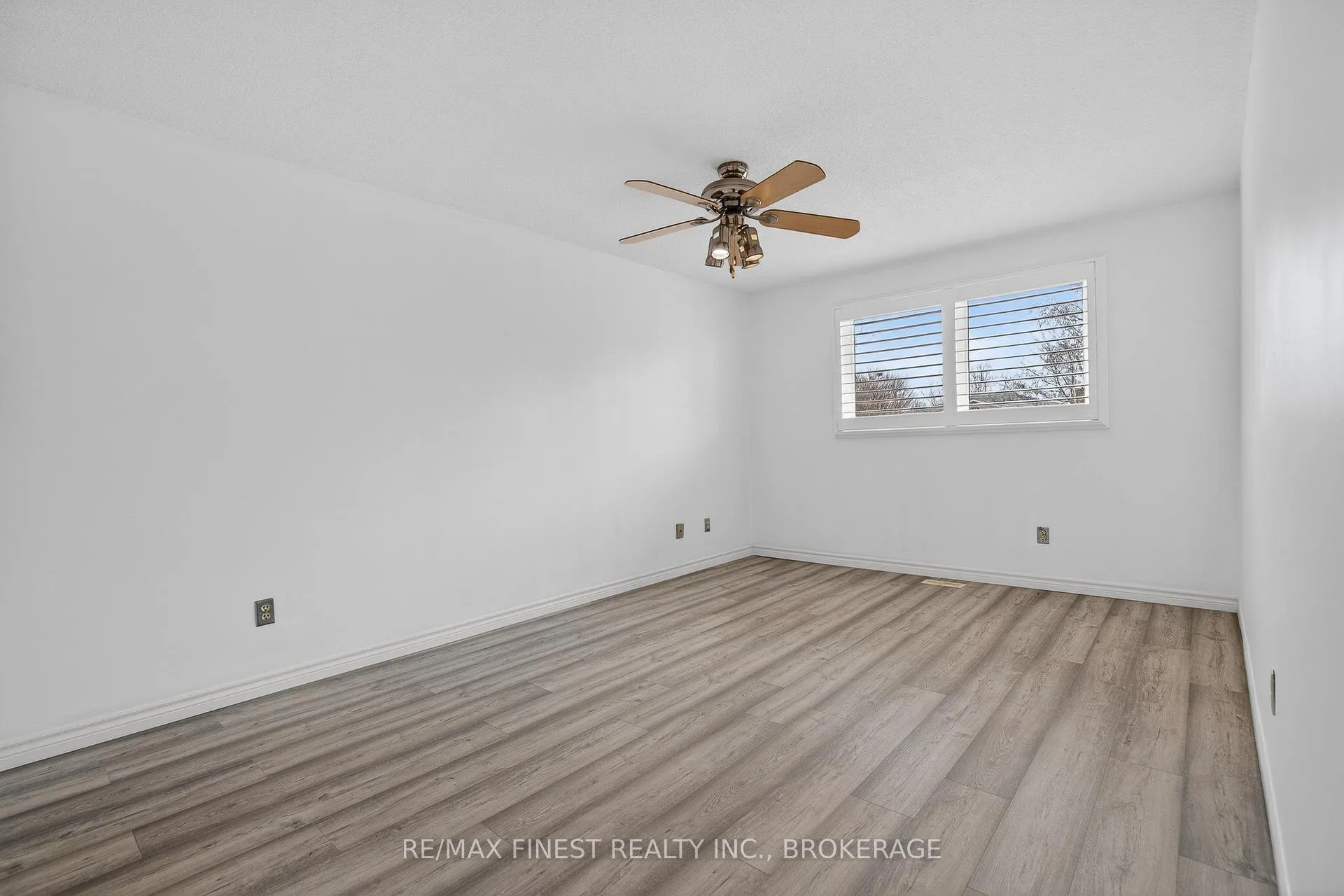 Photo 32 of 896 Ambleside Crescent, Kingston, North of Taylor-Kidd Blvd — HOMEH