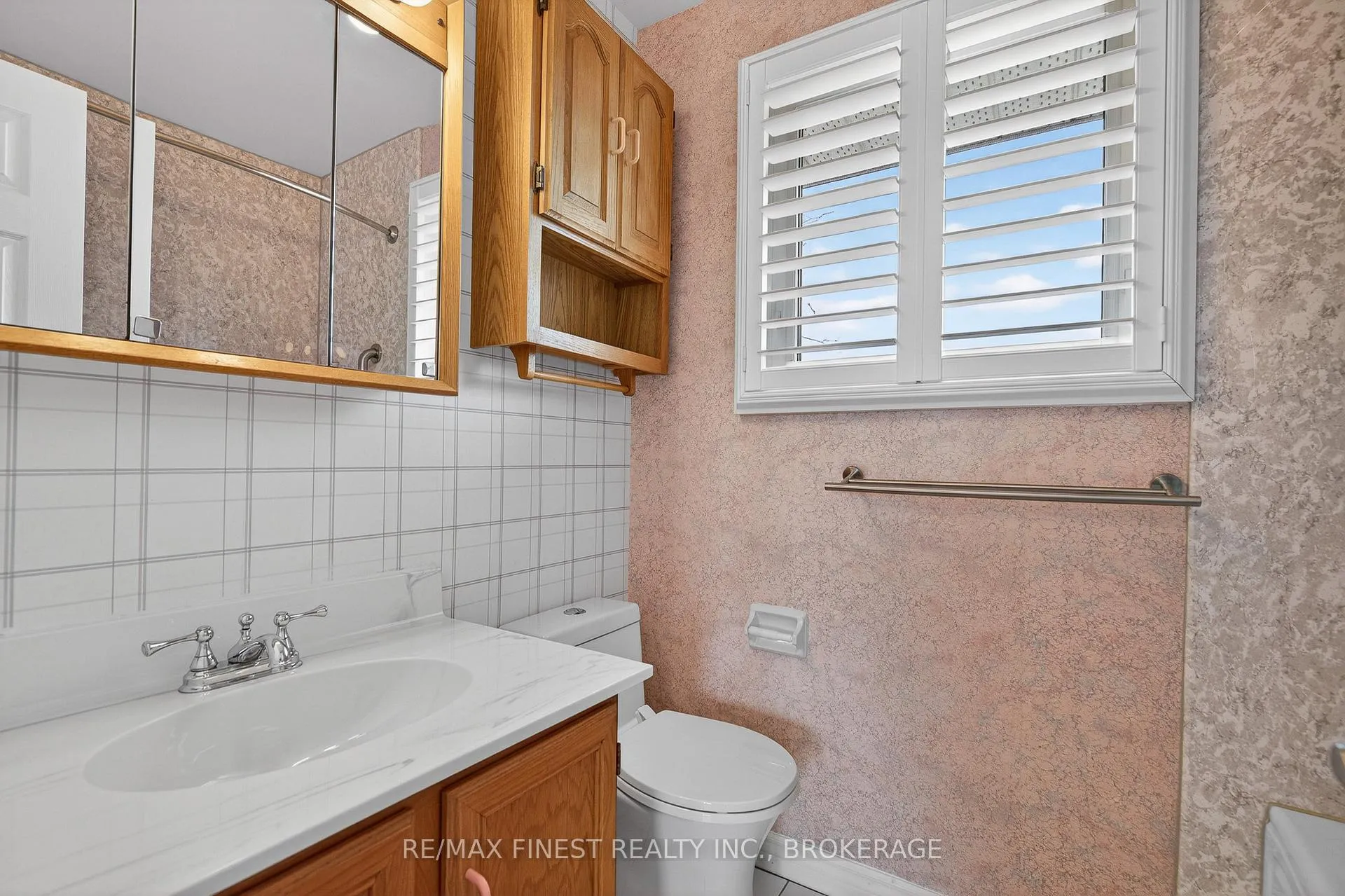 Photo 35 of 896 Ambleside Crescent, Kingston, North of Taylor-Kidd Blvd — HOMEH