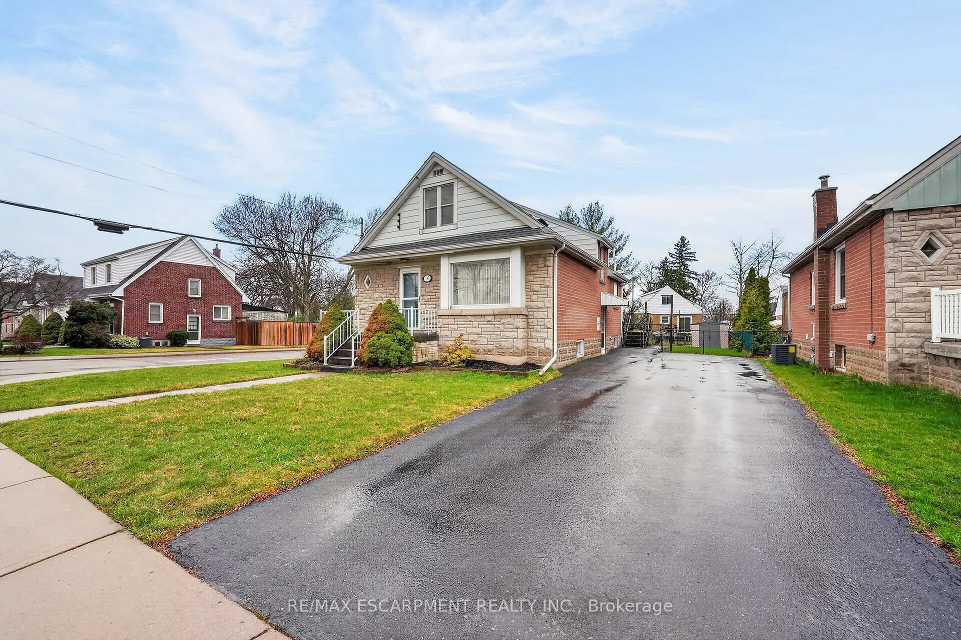 Photo 1 of 56 West 1st Street, Hamilton, Buchanan — HOMEH