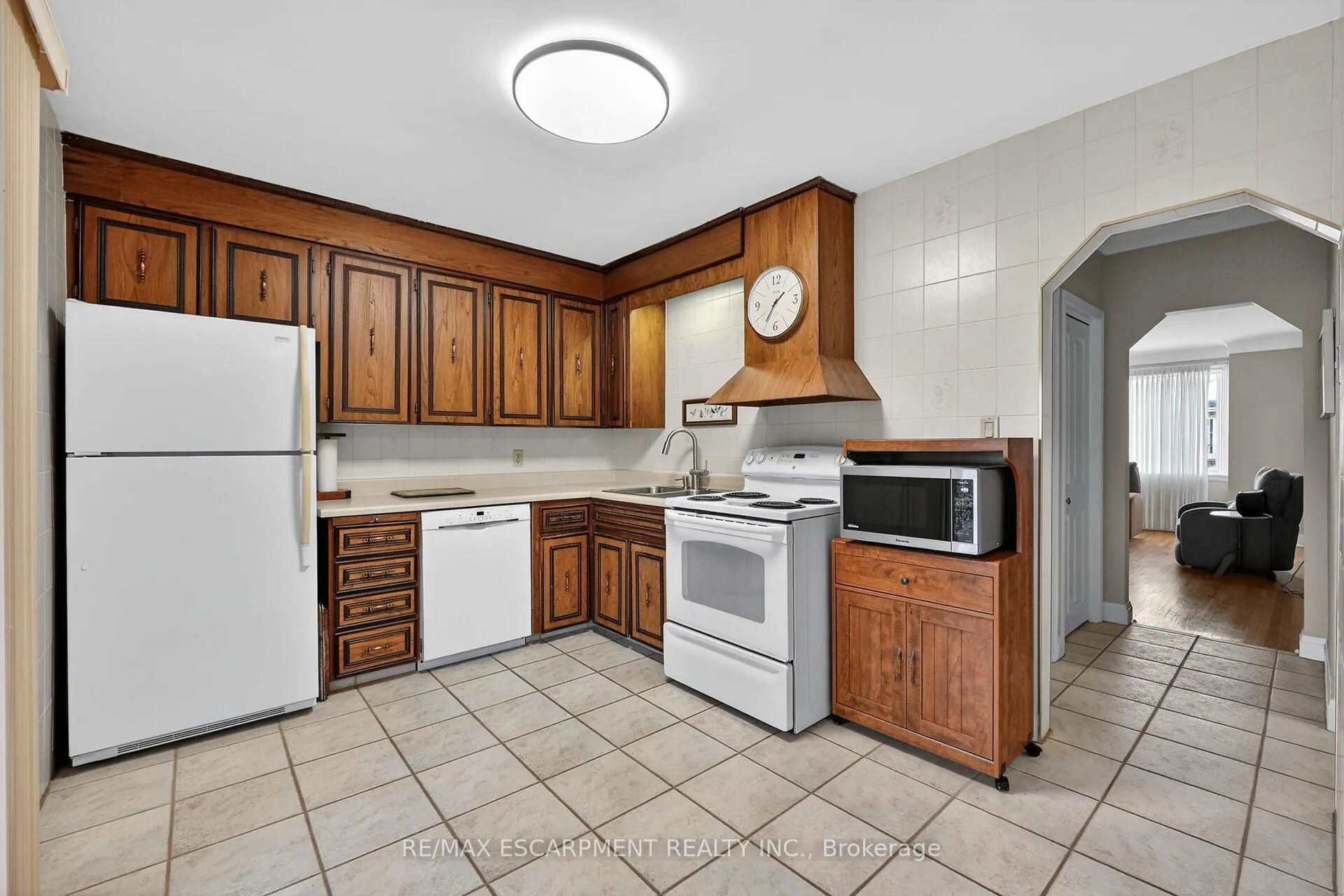 Photo 5 of 56 West 1st Street, Hamilton, Buchanan — HOMEH