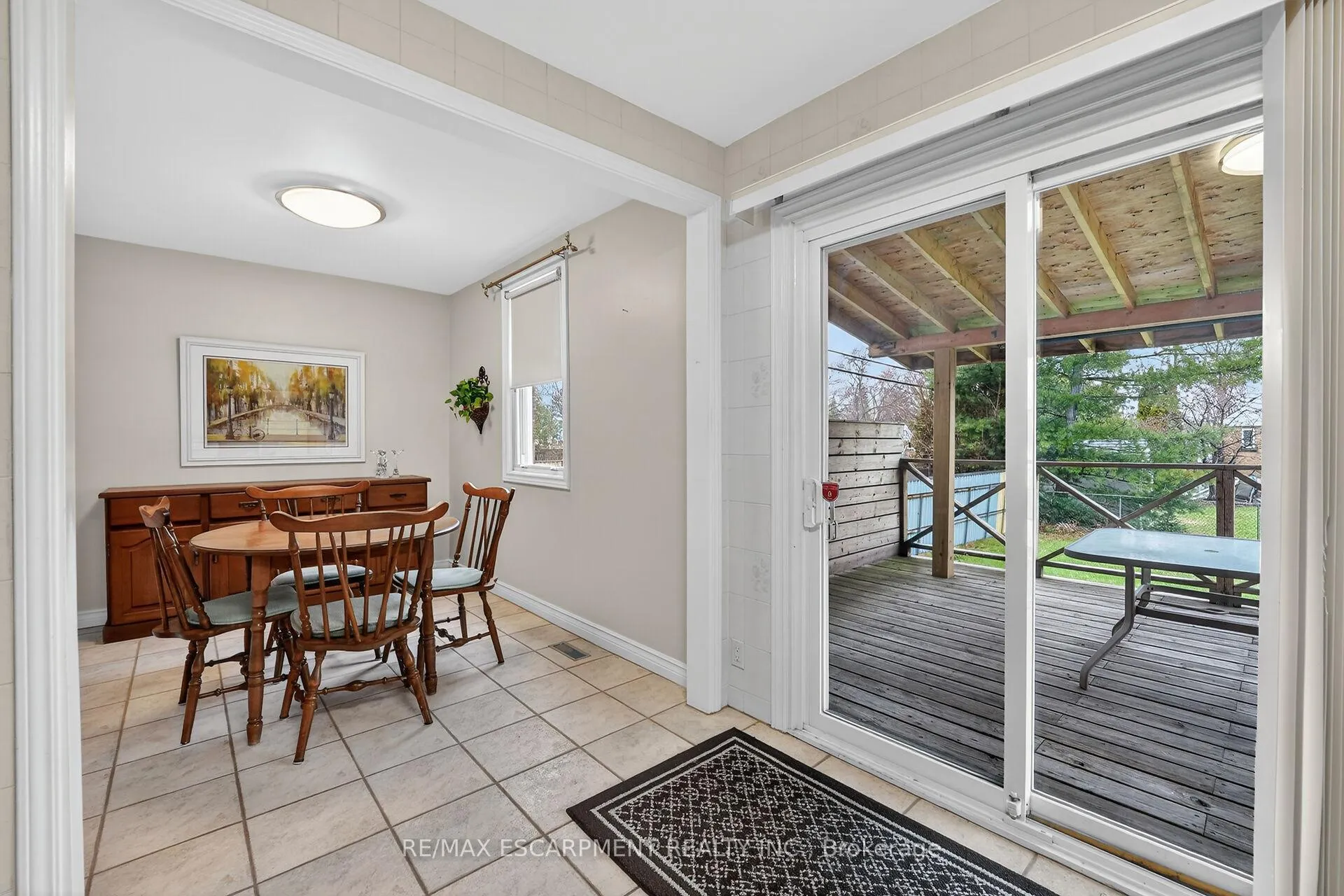 Photo 7 of 56 West 1st Street, Hamilton, Buchanan — HOMEH