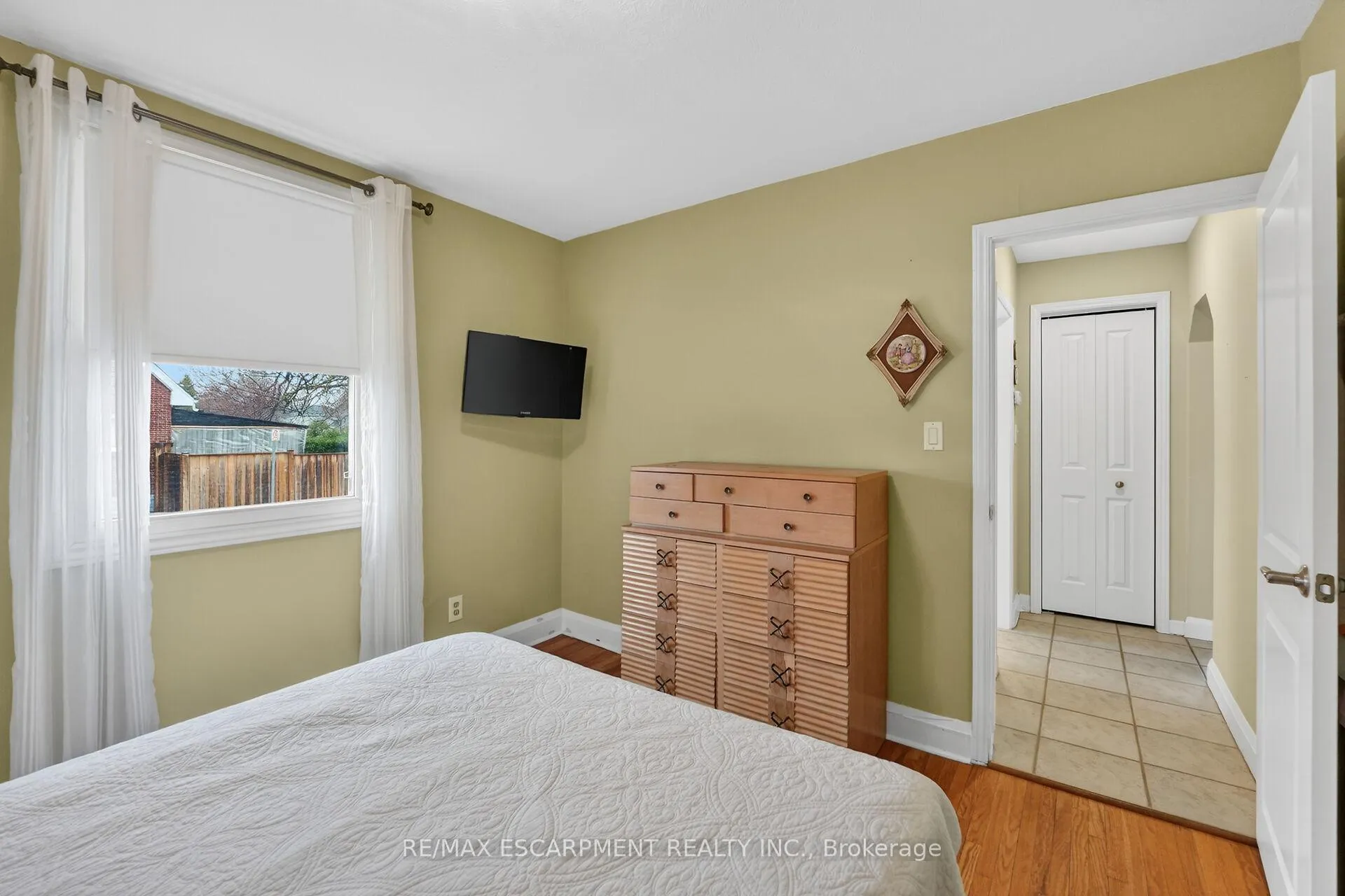 Photo 9 of 56 West 1st Street, Hamilton, Buchanan — HOMEH