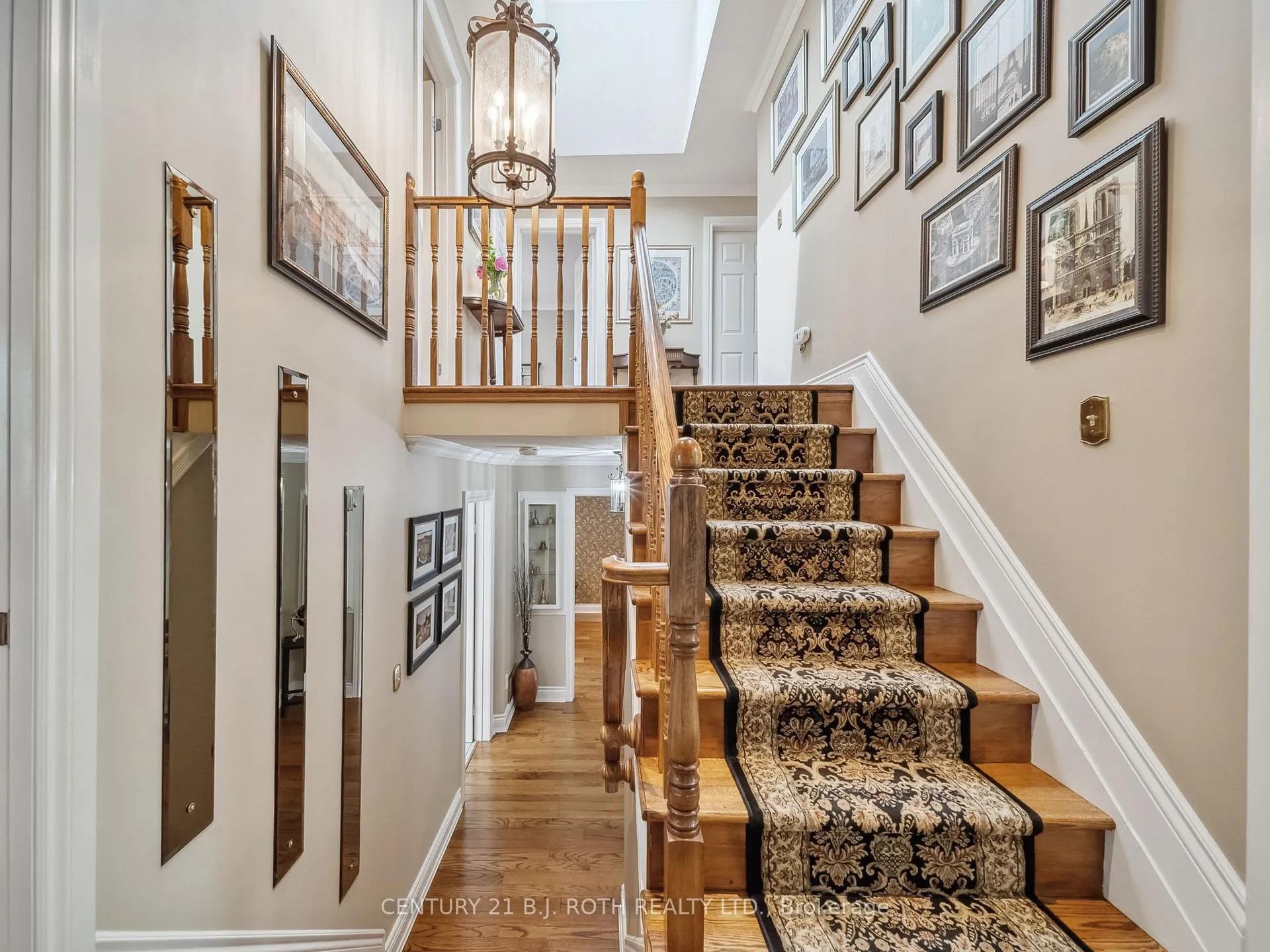 Photo 8 of 18 Claypine Trail, Brampton, Brampton North — HOMEH