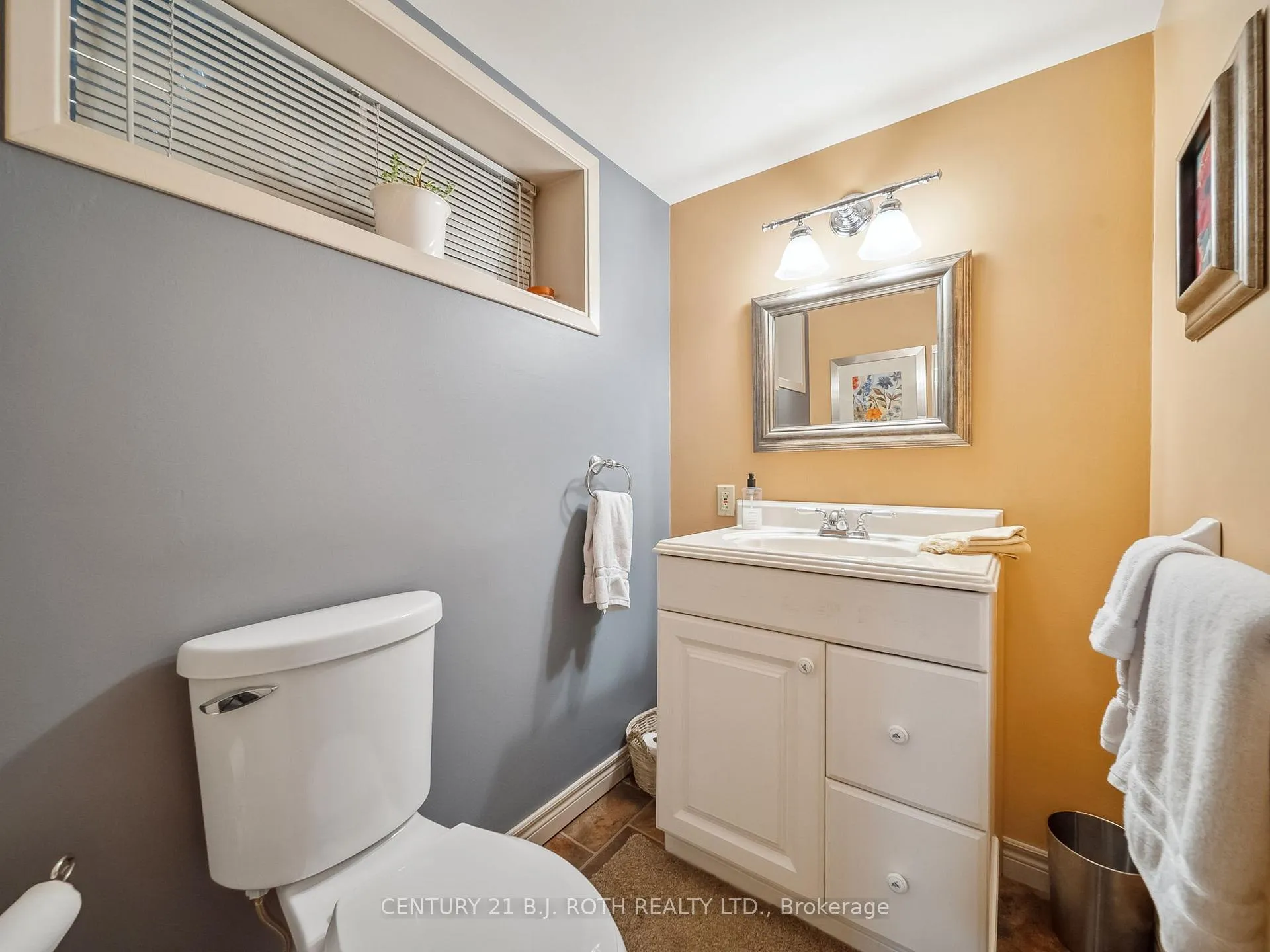 Photo 34 of 18 Claypine Trail, Brampton, Brampton North — HOMEH