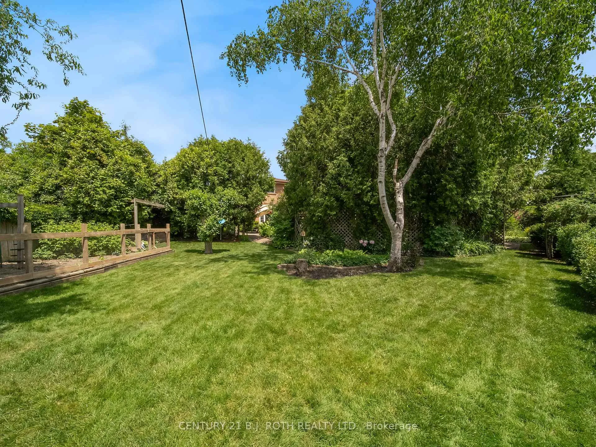 Photo 41 of 18 Claypine Trail, Brampton, Brampton North — HOMEH