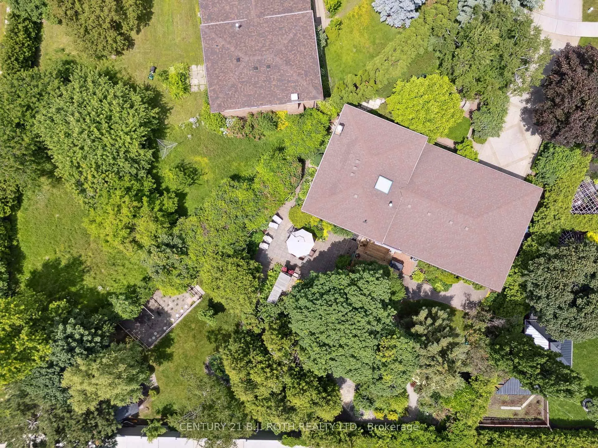 Photo 46 of 18 Claypine Trail, Brampton, Brampton North — HOMEH
