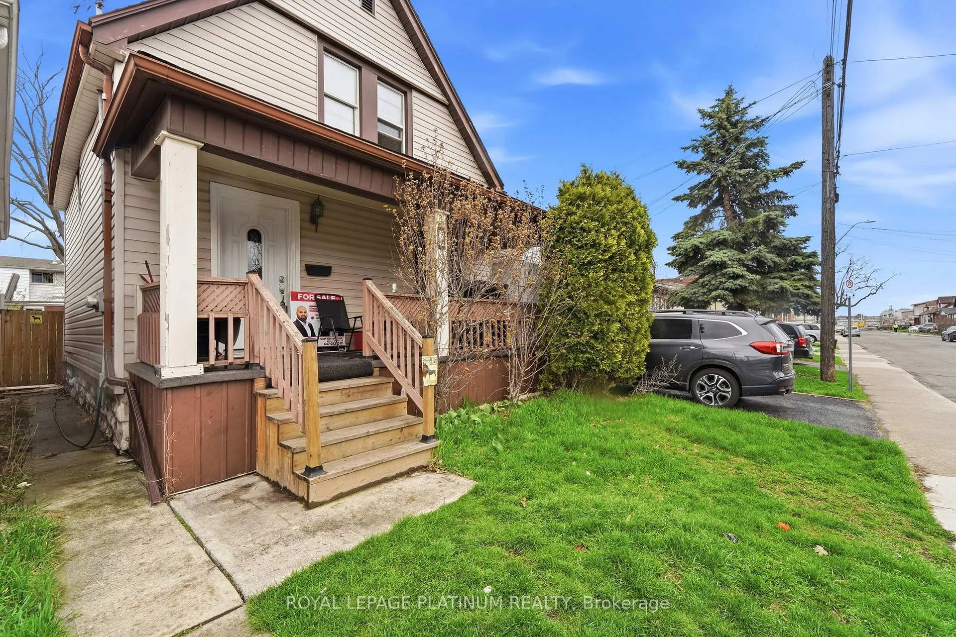 Photo 2 of 99 Robins Avenue, Hamilton, Crown Point — HOMEH